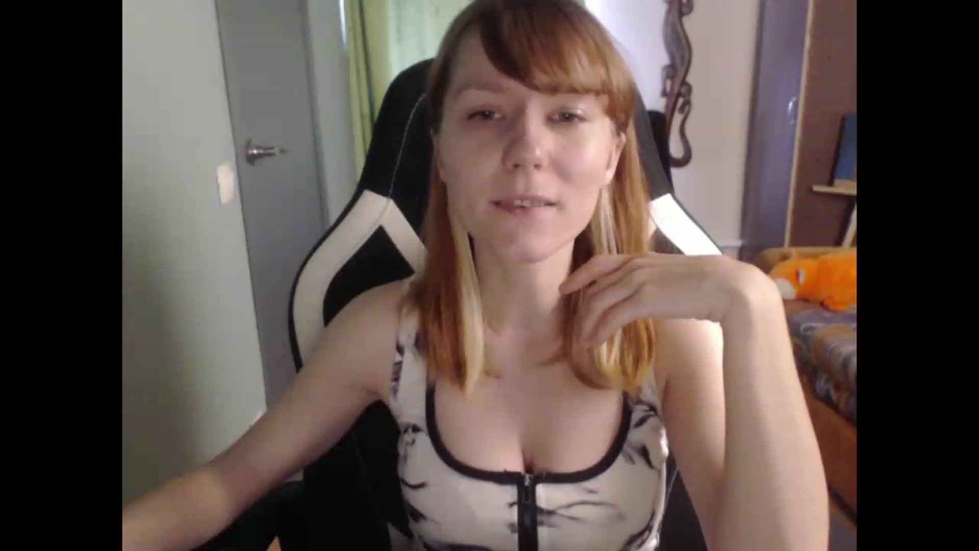 Gallery image thumbnail from NikiFoks18's myfreecams stream on, 07/28/2026, 08:23 image 14 of 20