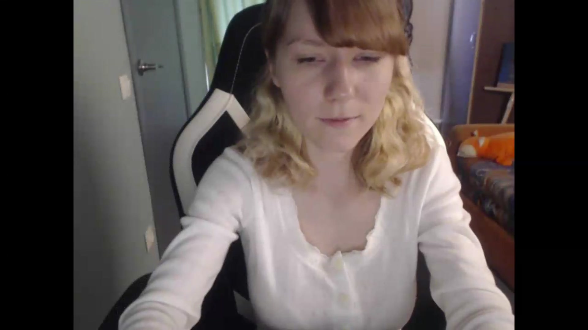 Gallery image thumbnail from NikiFoks18's myfreecams stream on, 07/29/2026, 06:52 image 15 of 20