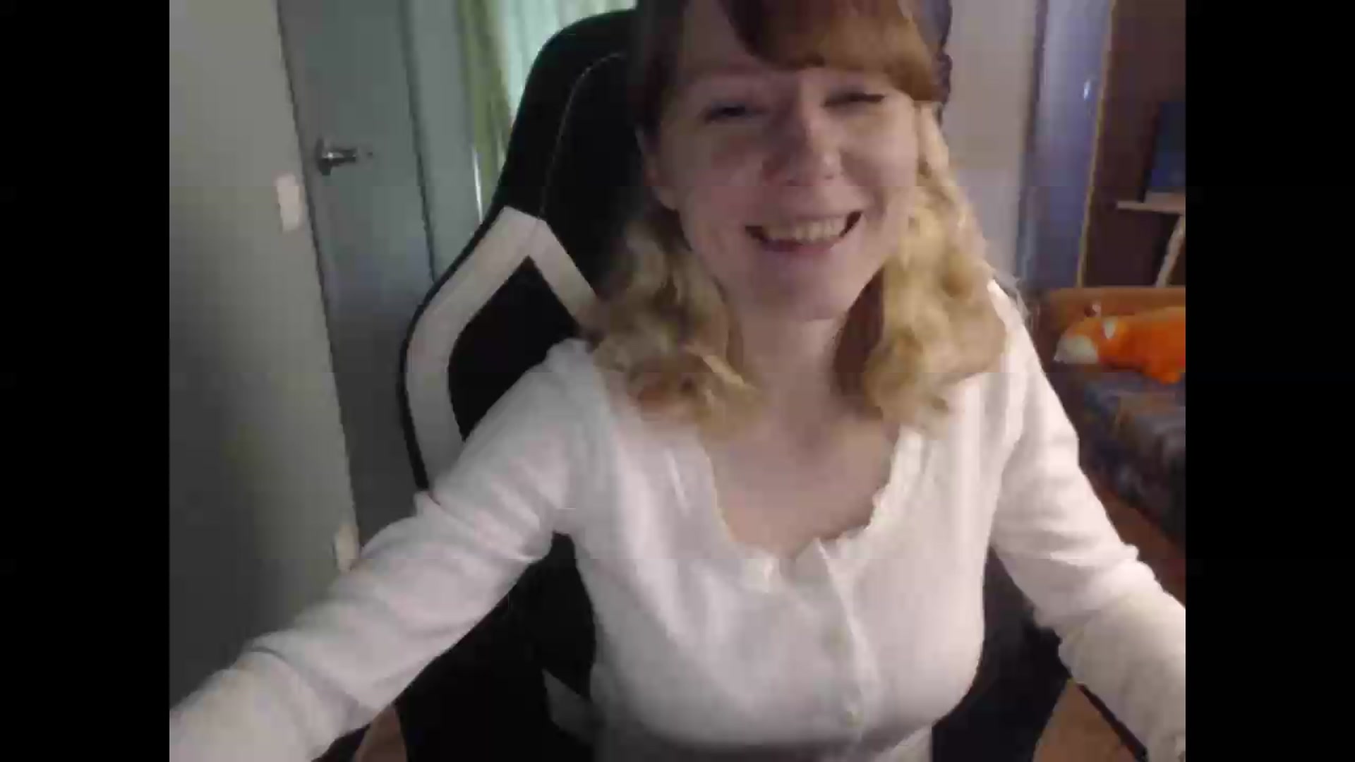 Gallery image thumbnail from NikiFoks18's myfreecams stream on, 07/29/2026, 06:52 image 1 of 20