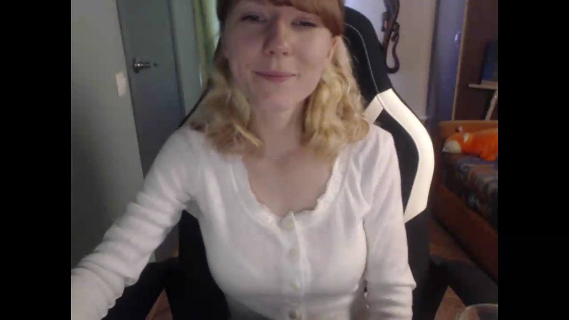 Gallery image thumbnail from NikiFoks18's myfreecams stream on, 07/29/2026, 07:14 image 15 of 20