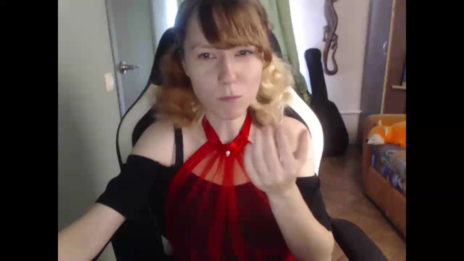 Gallery image thumbnail from NikiFoks18's myfreecams stream on, 07/31/2026, 06:33 image 6 of 20