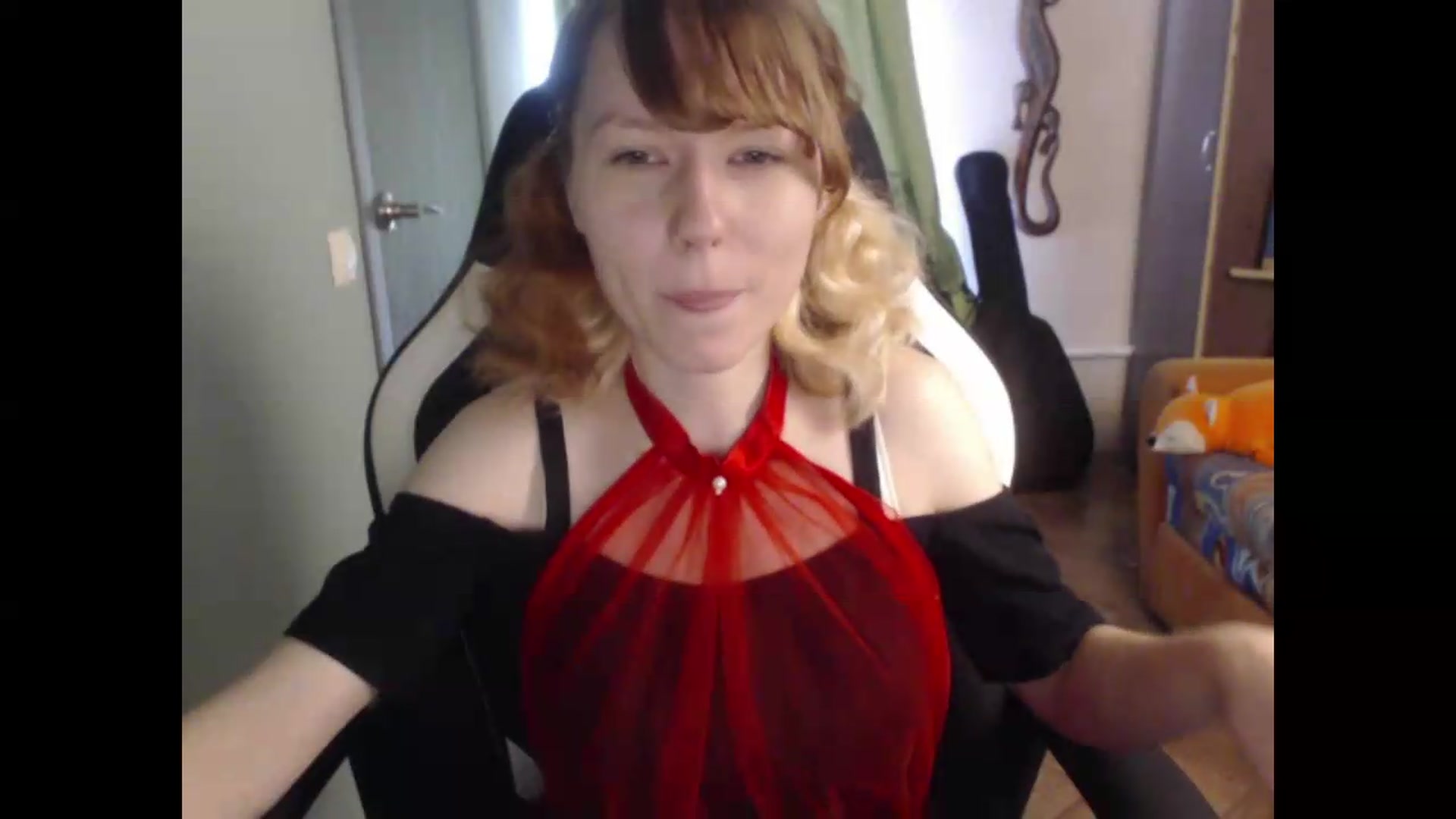 Gallery image thumbnail from NikiFoks18's myfreecams stream on, 07/31/2026, 06:33 image 9 of 20