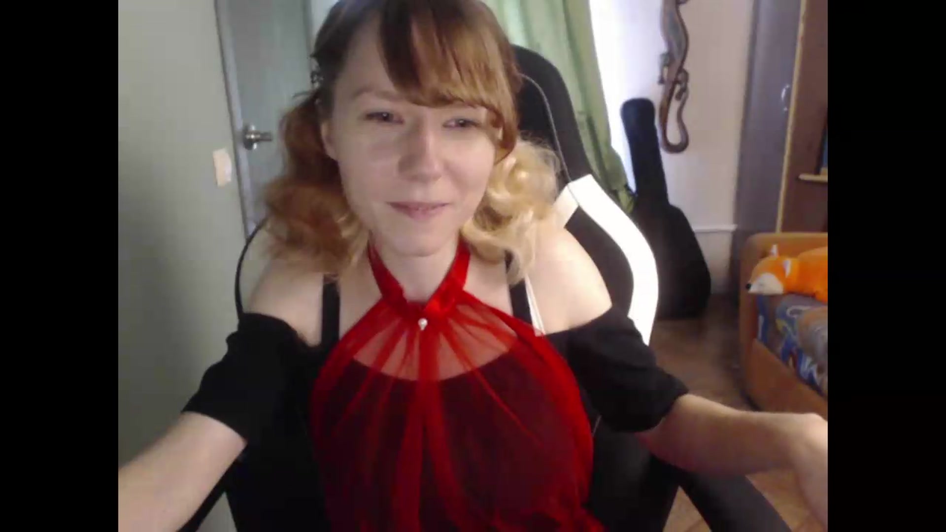Gallery image thumbnail from NikiFoks18's myfreecams stream on, 07/31/2026, 06:33 image 7 of 20