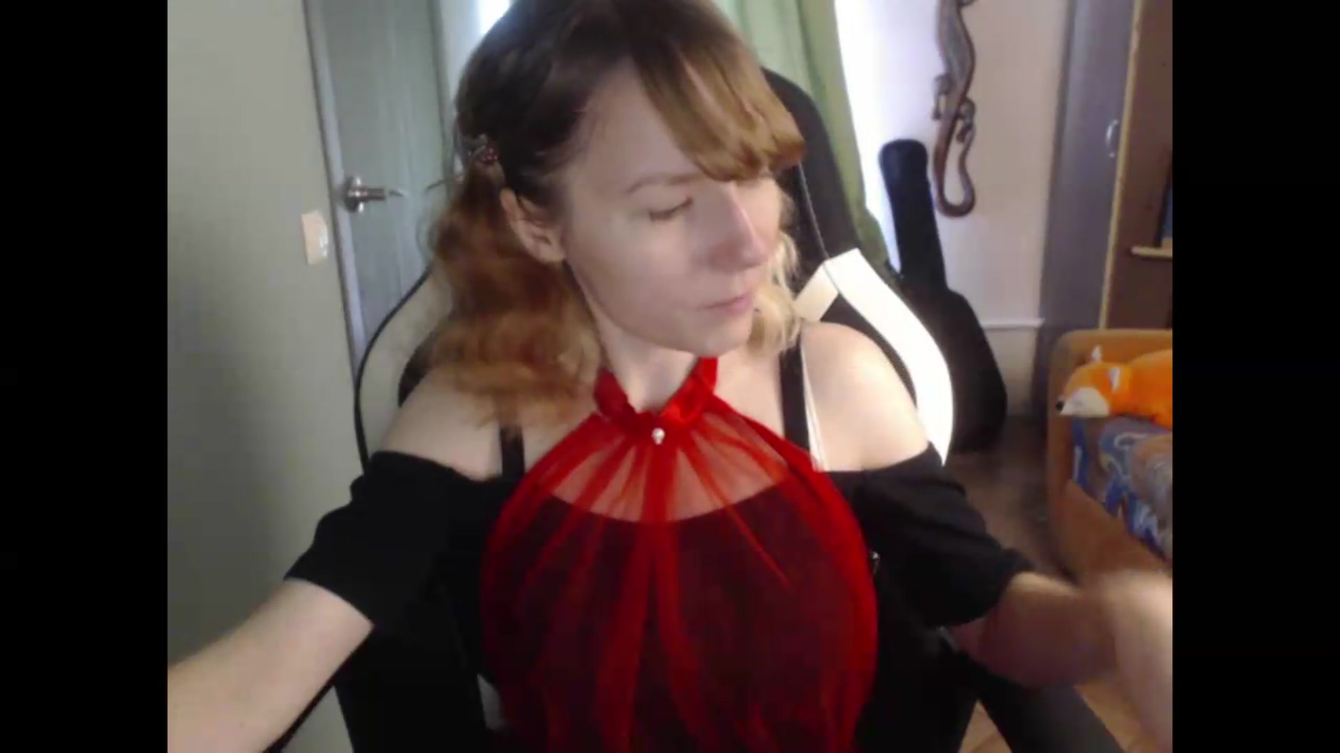 Gallery image thumbnail from NikiFoks18's myfreecams stream on, 07/31/2026, 06:33 image 17 of 20