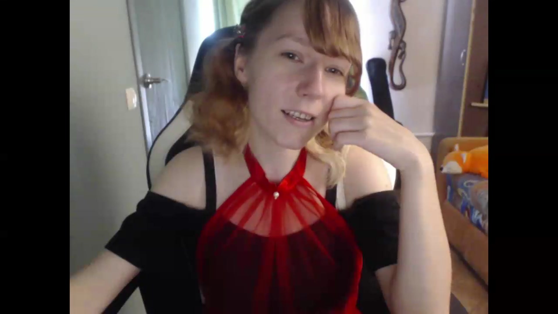 Gallery image thumbnail from NikiFoks18's myfreecams stream on, 07/31/2026, 06:52 image 15 of 20