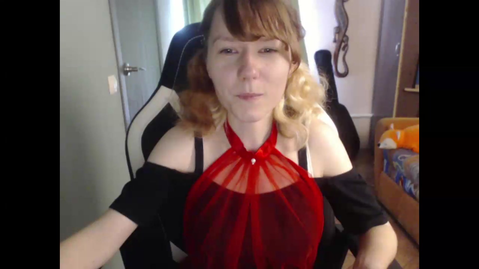 Gallery image thumbnail from NikiFoks18's myfreecams stream on, 07/31/2026, 06:52 image 3 of 20
