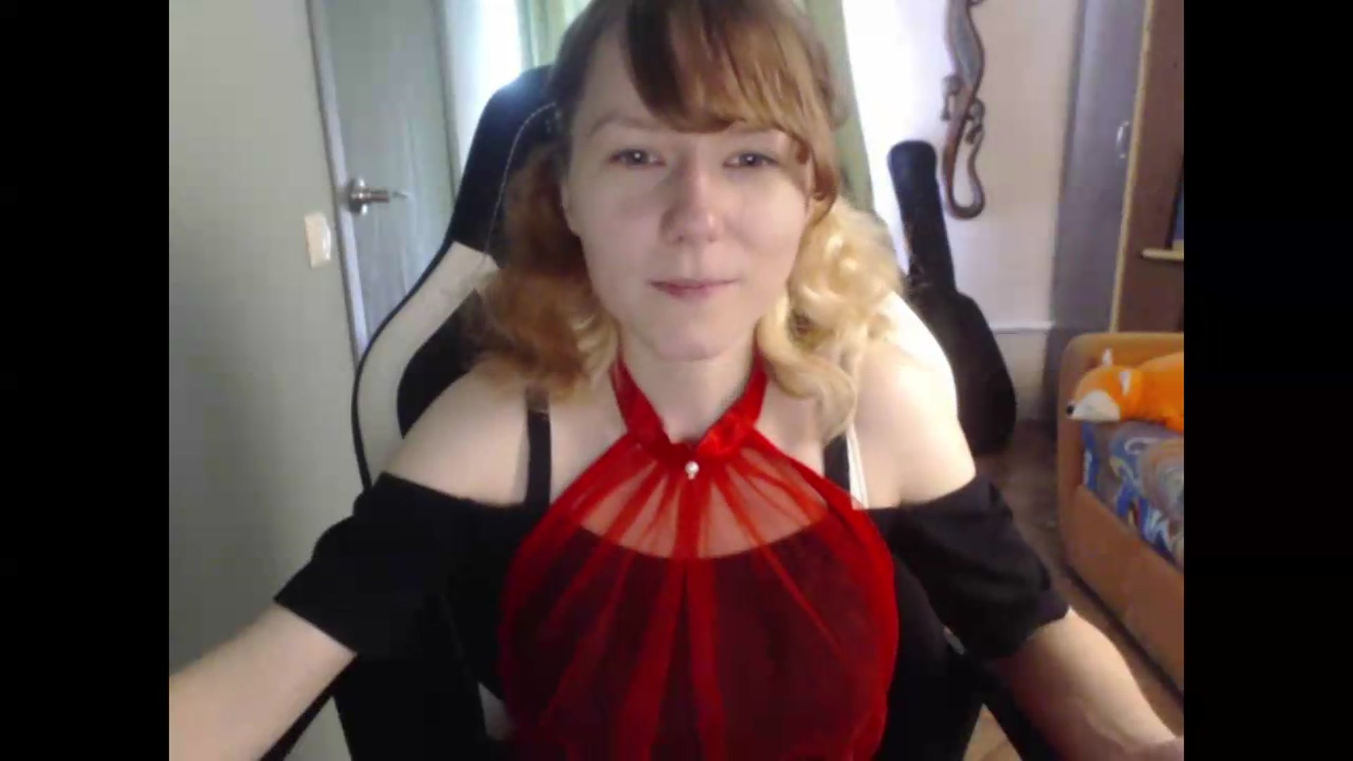 Gallery image thumbnail from NikiFoks18's myfreecams stream on, 07/31/2026, 06:52 image 5 of 20
