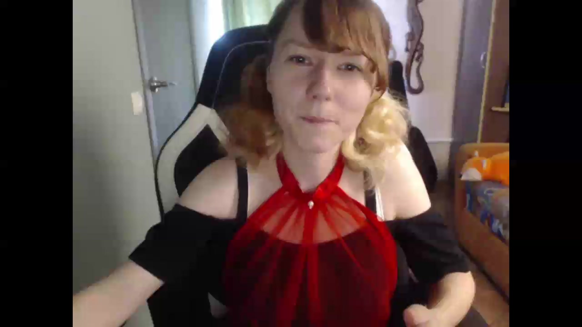 Gallery image thumbnail from NikiFoks18's myfreecams stream on, 07/31/2026, 06:52 image 1 of 20