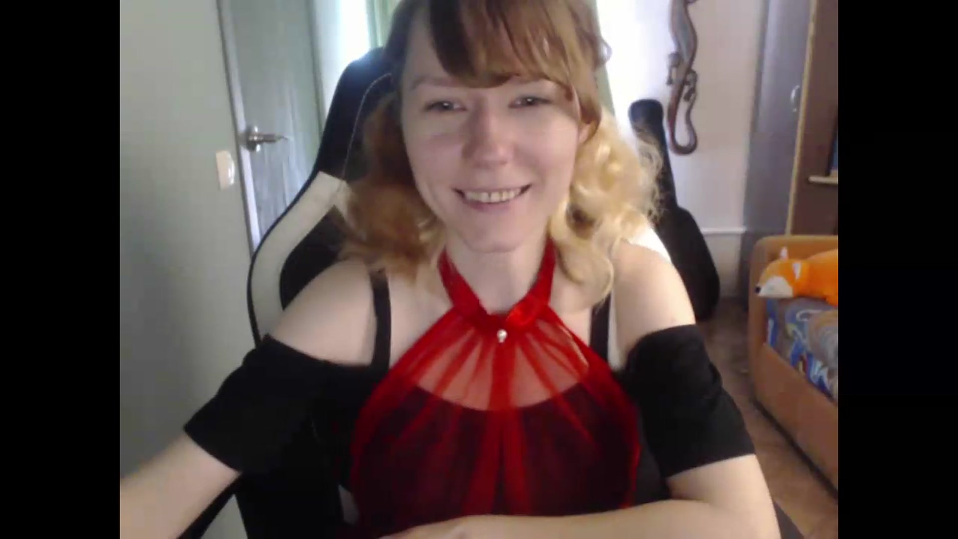Gallery image thumbnail from NikiFoks18's myfreecams stream on, 07/31/2026, 06:52 image 12 of 20