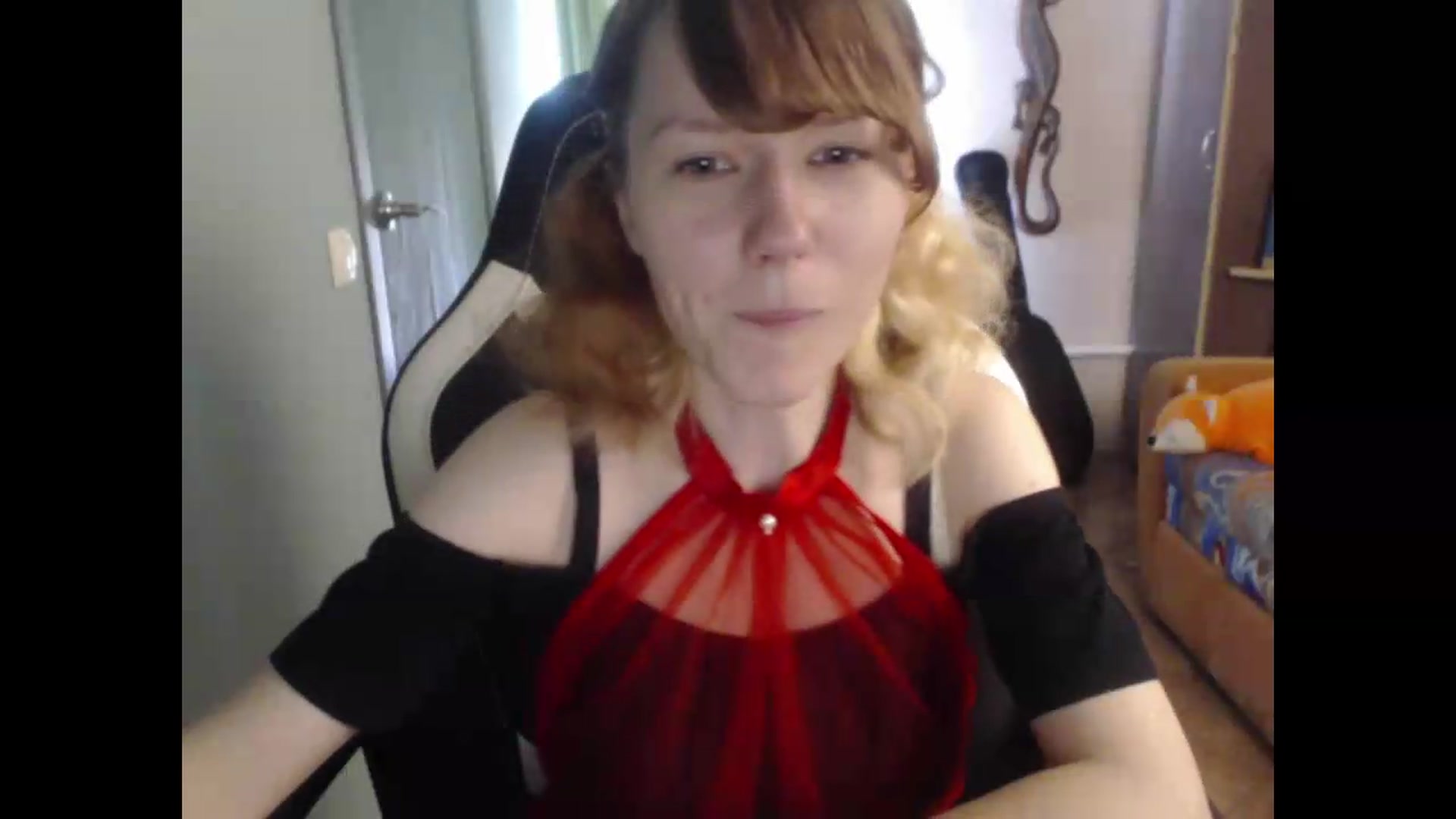 Gallery image thumbnail from NikiFoks18's myfreecams stream on, 07/31/2026, 06:52 image 14 of 20