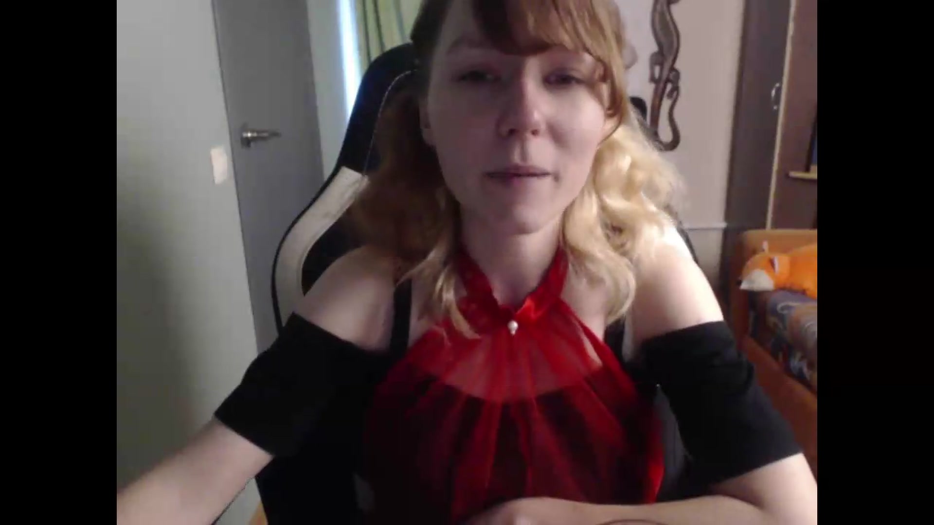 Gallery image thumbnail from NikiFoks18's myfreecams stream on, 07/31/2026, 08:57 image 12 of 20