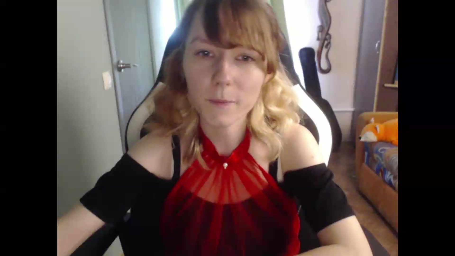 Gallery image thumbnail from NikiFoks18's myfreecams stream on, 07/31/2026, 08:57 image 4 of 20