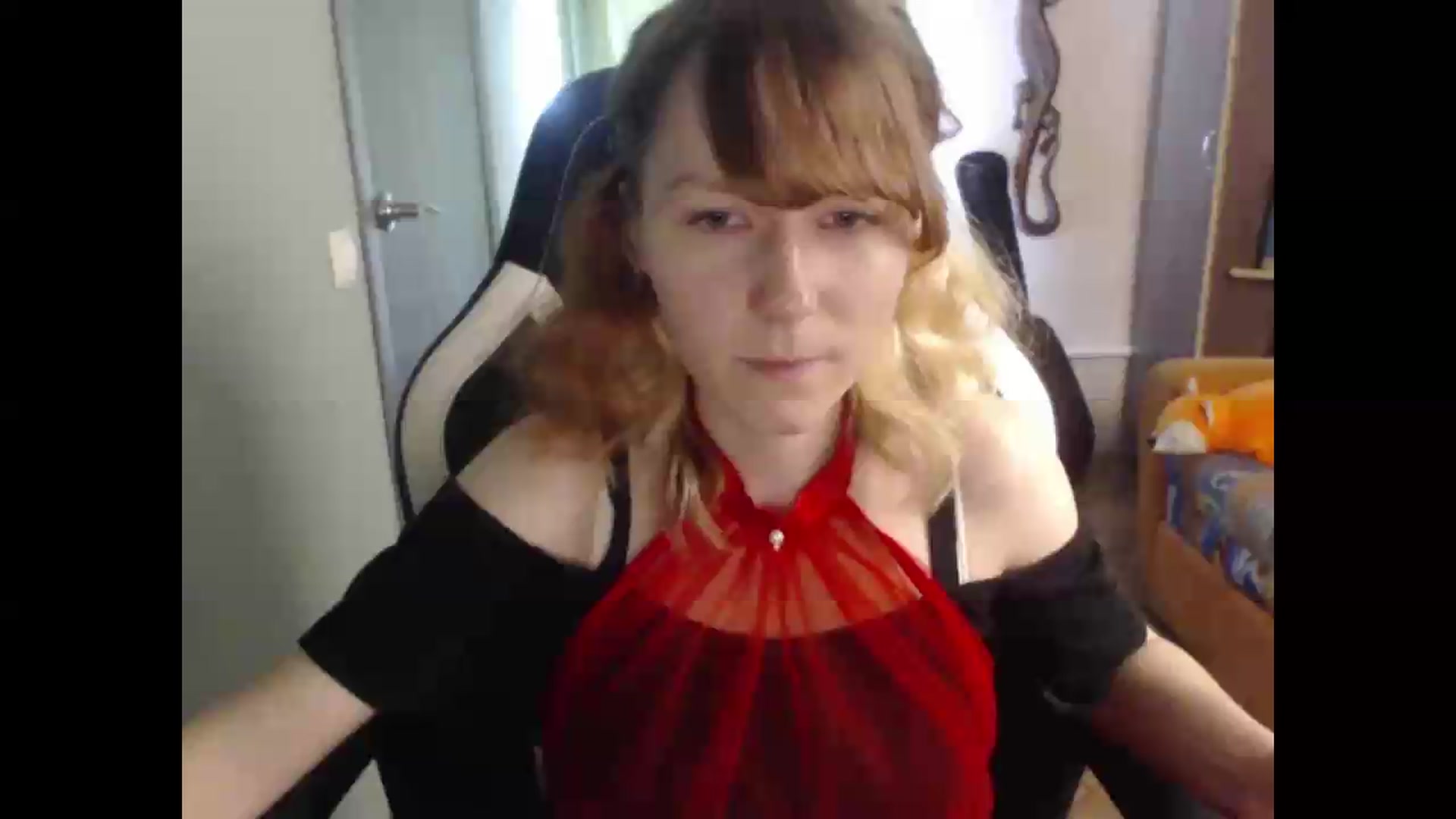 Gallery image thumbnail from NikiFoks18's myfreecams stream on, 07/31/2026, 08:57 image 2 of 20