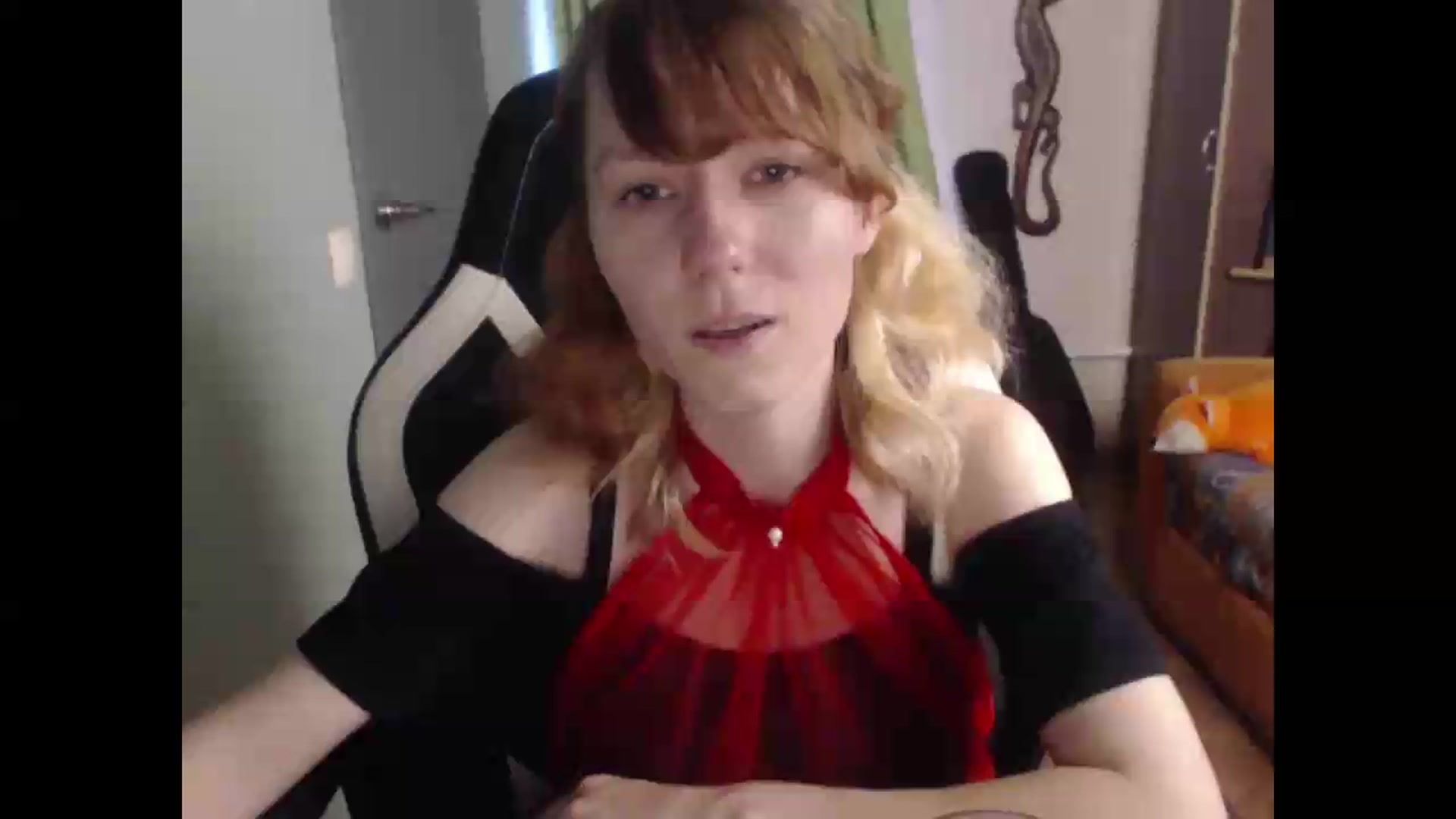 Gallery image thumbnail from NikiFoks18's myfreecams stream on, 07/31/2026, 08:57 image 13 of 20