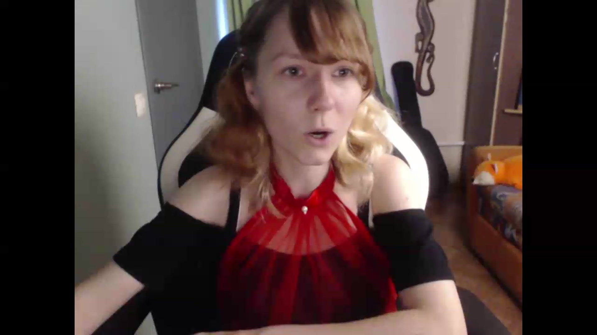 Gallery image thumbnail from NikiFoks18's myfreecams stream on, 07/31/2026, 08:57 image 16 of 20
