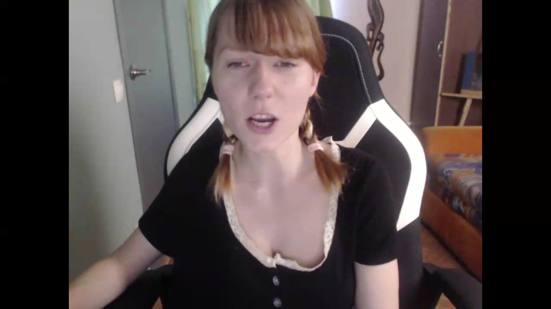 Gallery image thumbnail from NikiFoks18's myfreecams stream on, 08/06/2026, 07:34 image 4 of 20