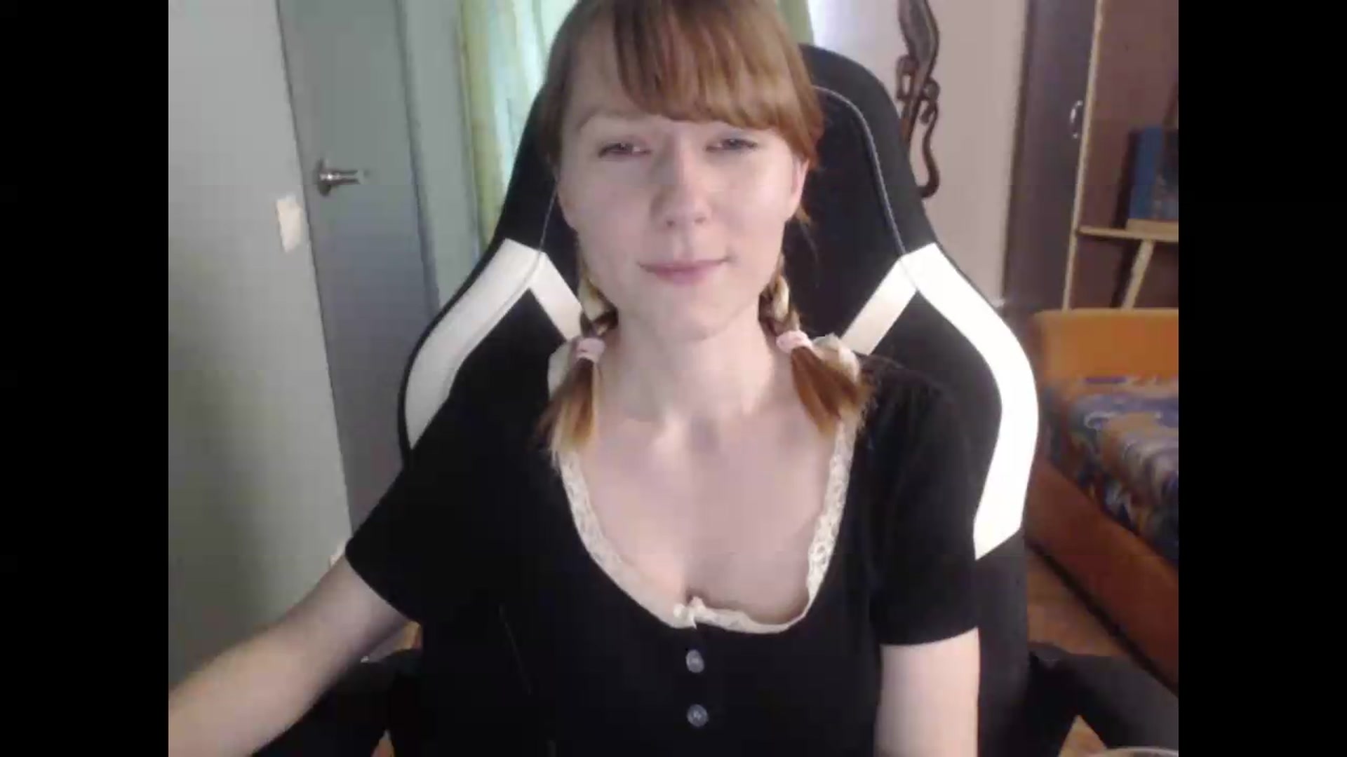 Gallery image thumbnail from NikiFoks18's myfreecams stream on, 08/06/2026, 07:34 image 7 of 20