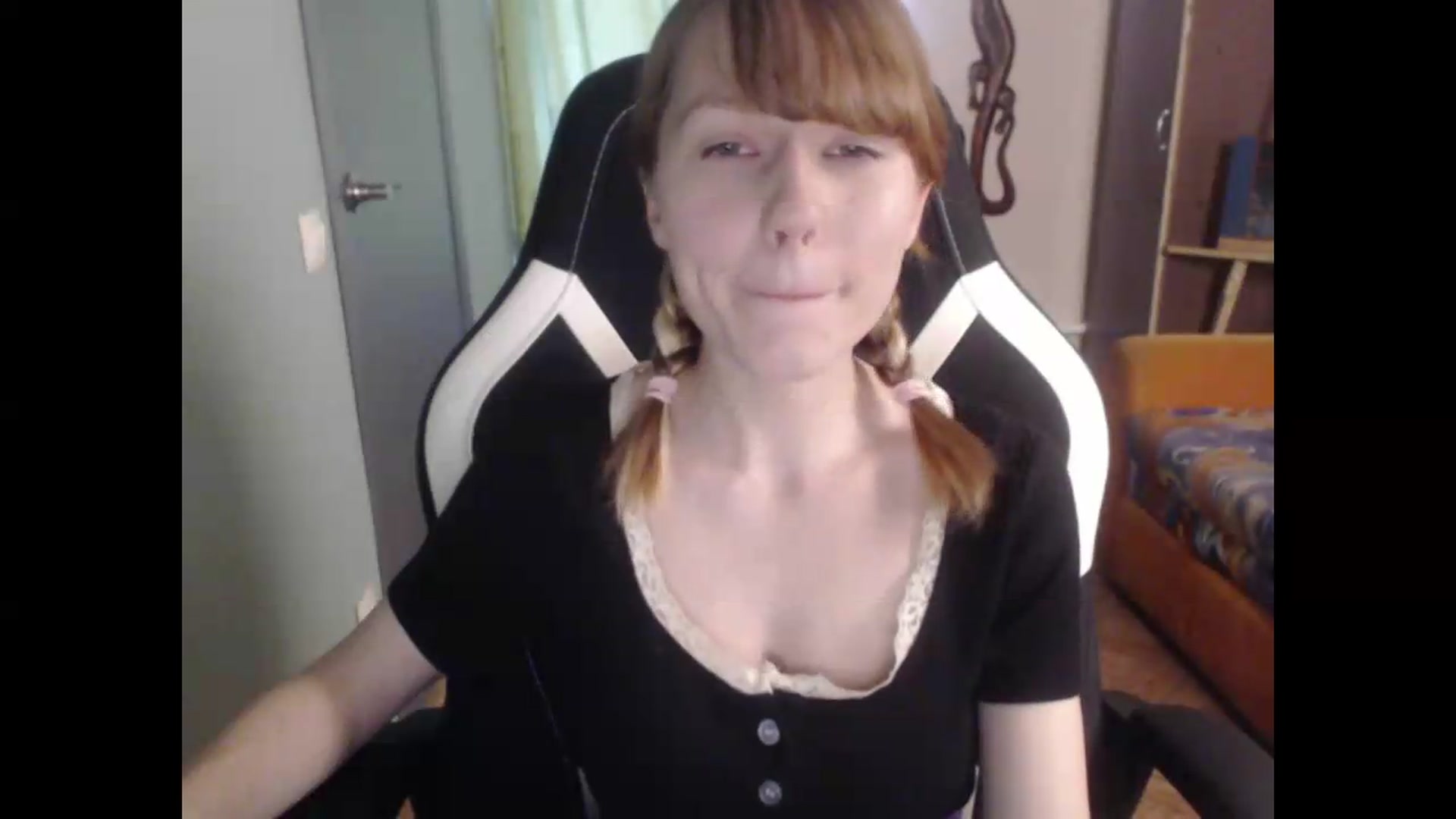 Gallery image thumbnail from NikiFoks18's myfreecams stream on, 08/06/2026, 07:34 image 18 of 20
