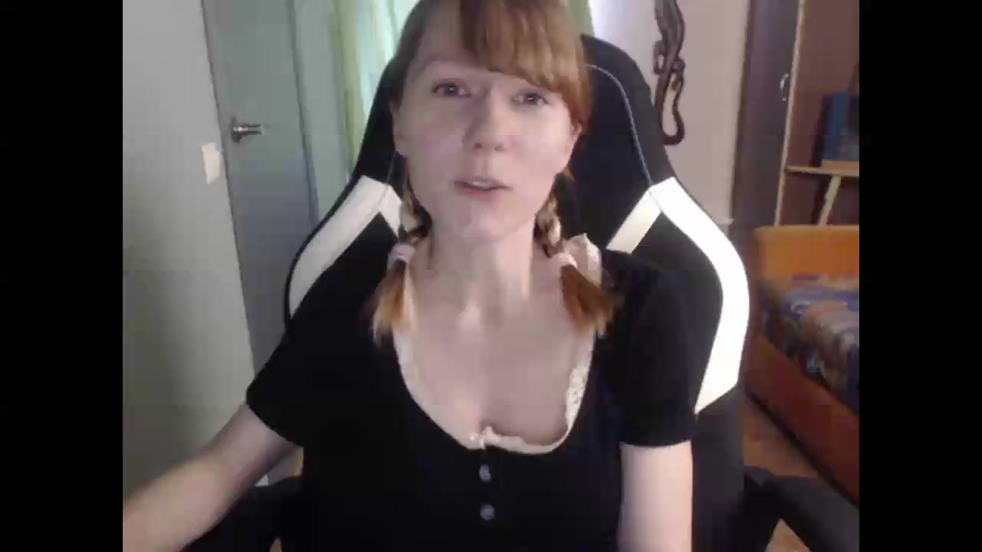 Gallery image thumbnail from NikiFoks18's myfreecams stream on, 08/06/2026, 07:34 image 1 of 20