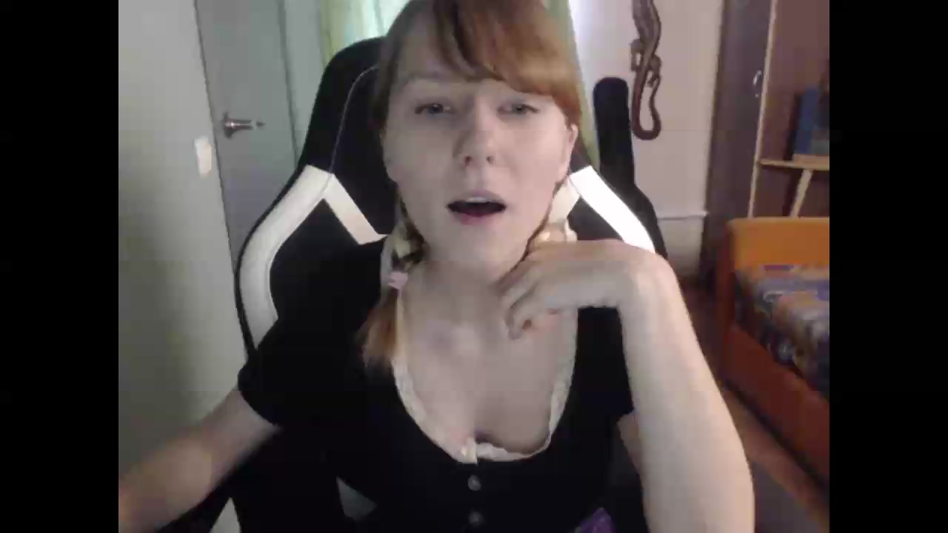 Gallery image thumbnail from NikiFoks18's myfreecams stream on, 08/06/2026, 10:06 image 7 of 20