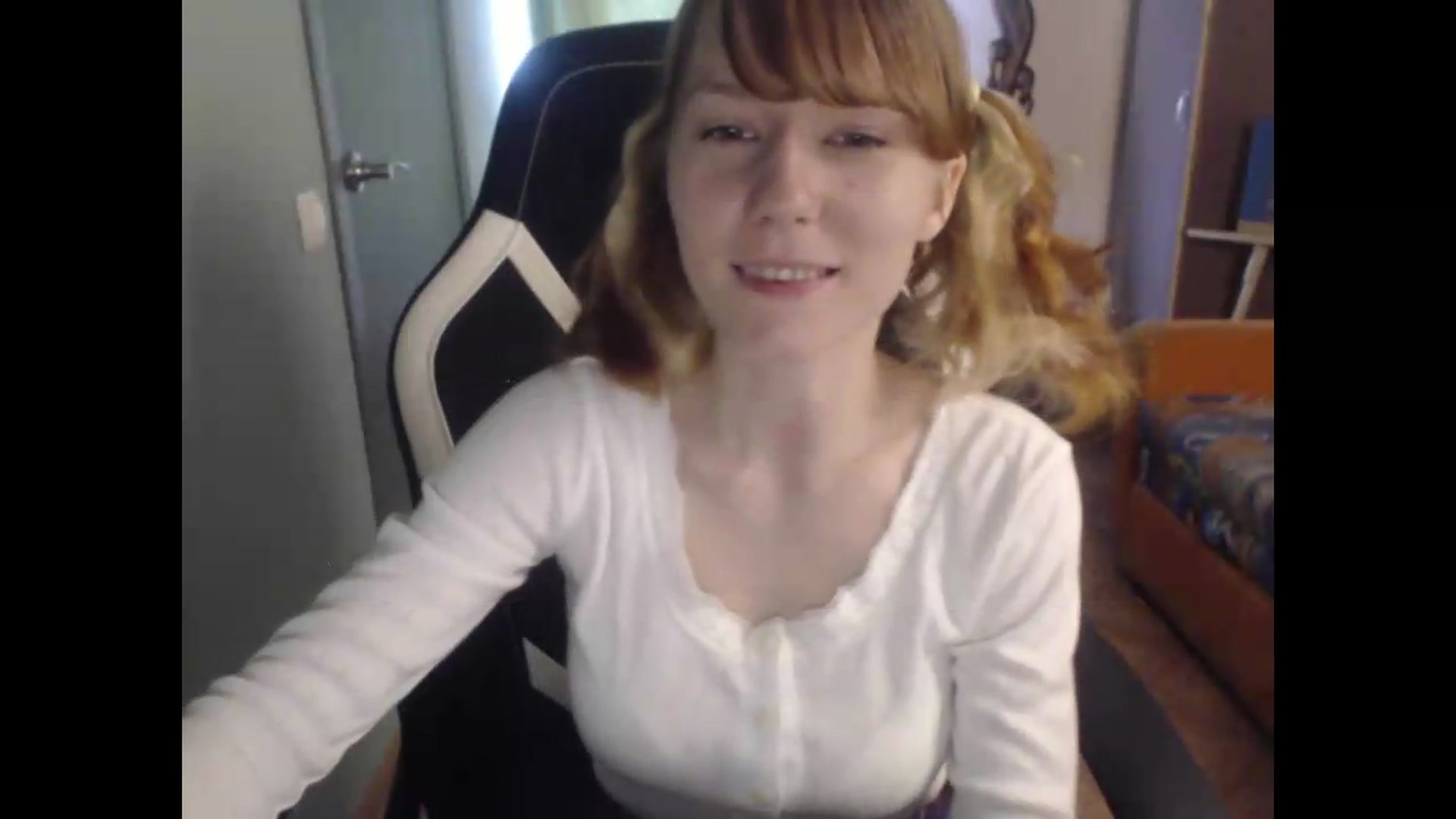 Gallery image thumbnail from NikiFoks18's myfreecams stream on, 08/09/2026, 05:40 image 10 of 20