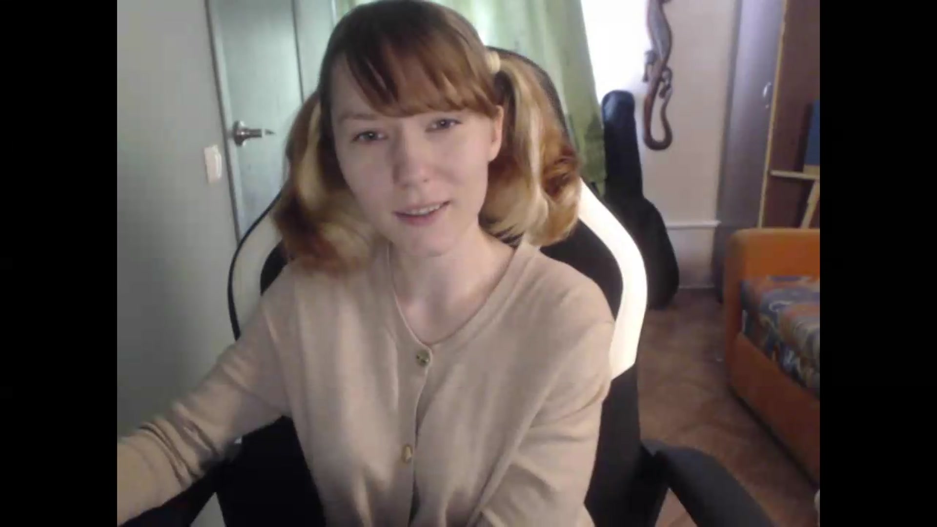 Gallery image thumbnail from NikiFoks18's myfreecams stream on, 08/12/2026, 05:41 image 18 of 20