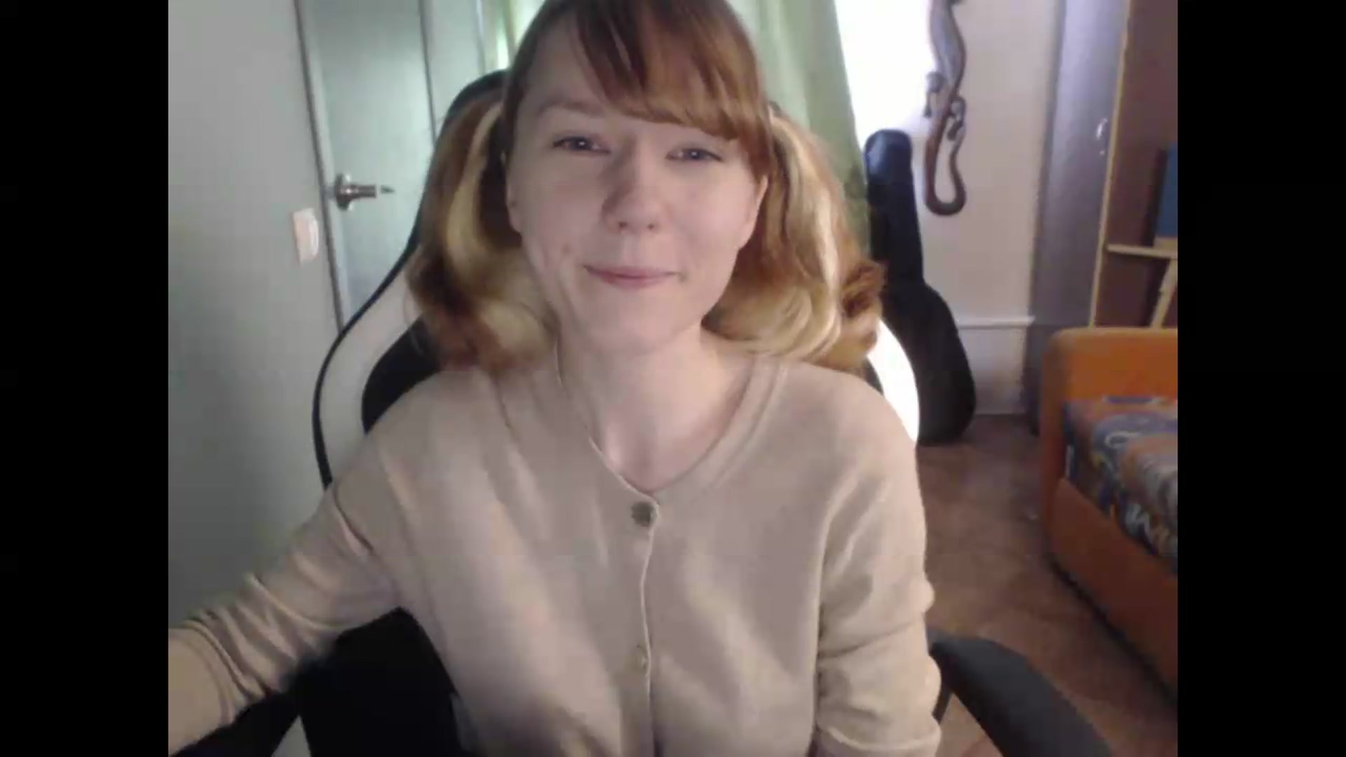 Gallery image thumbnail from NikiFoks18's myfreecams stream on, 08/12/2026, 05:48 image 16 of 20