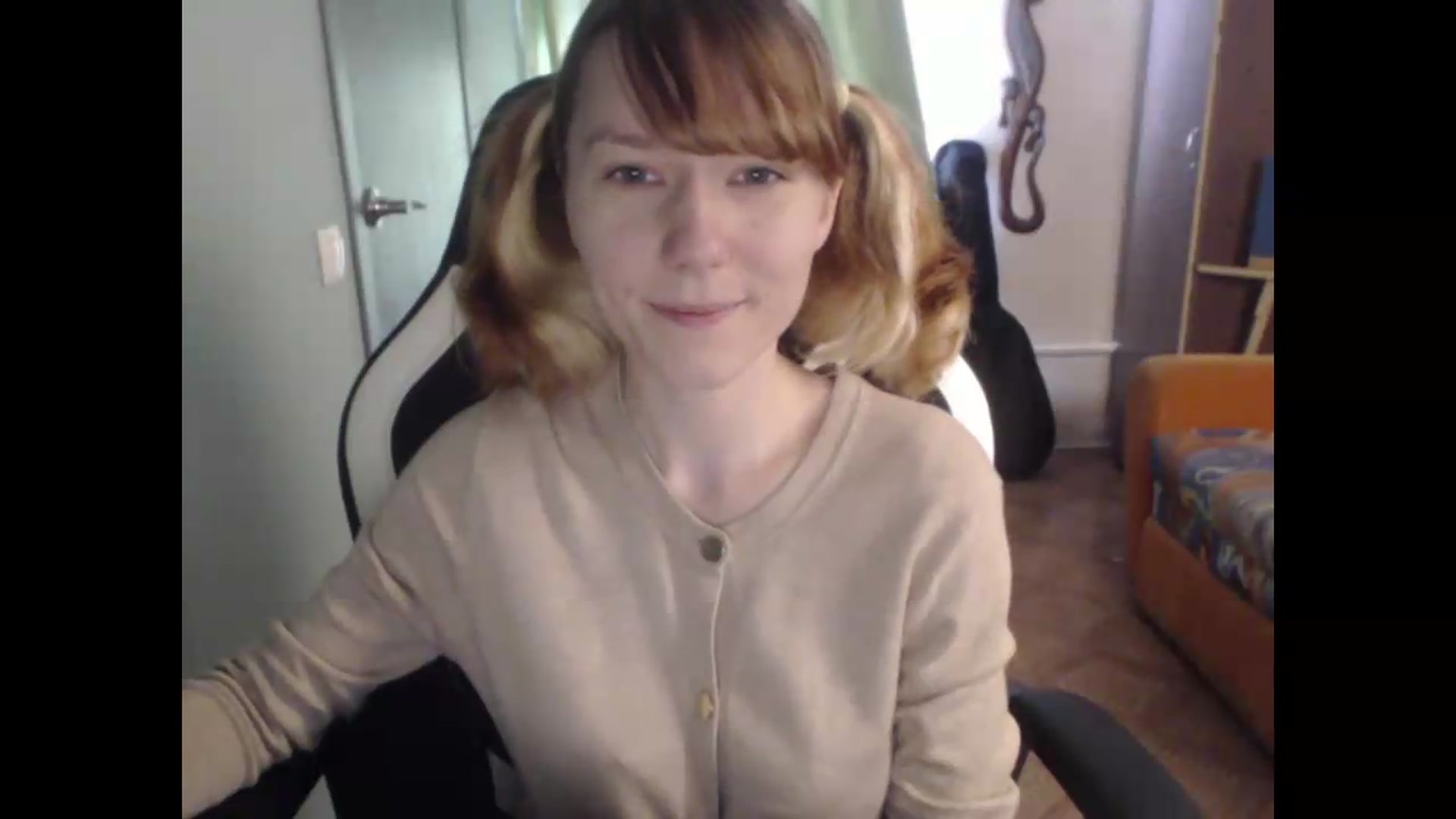 Gallery image thumbnail from NikiFoks18's myfreecams stream on, 08/12/2026, 05:48 image 20 of 20