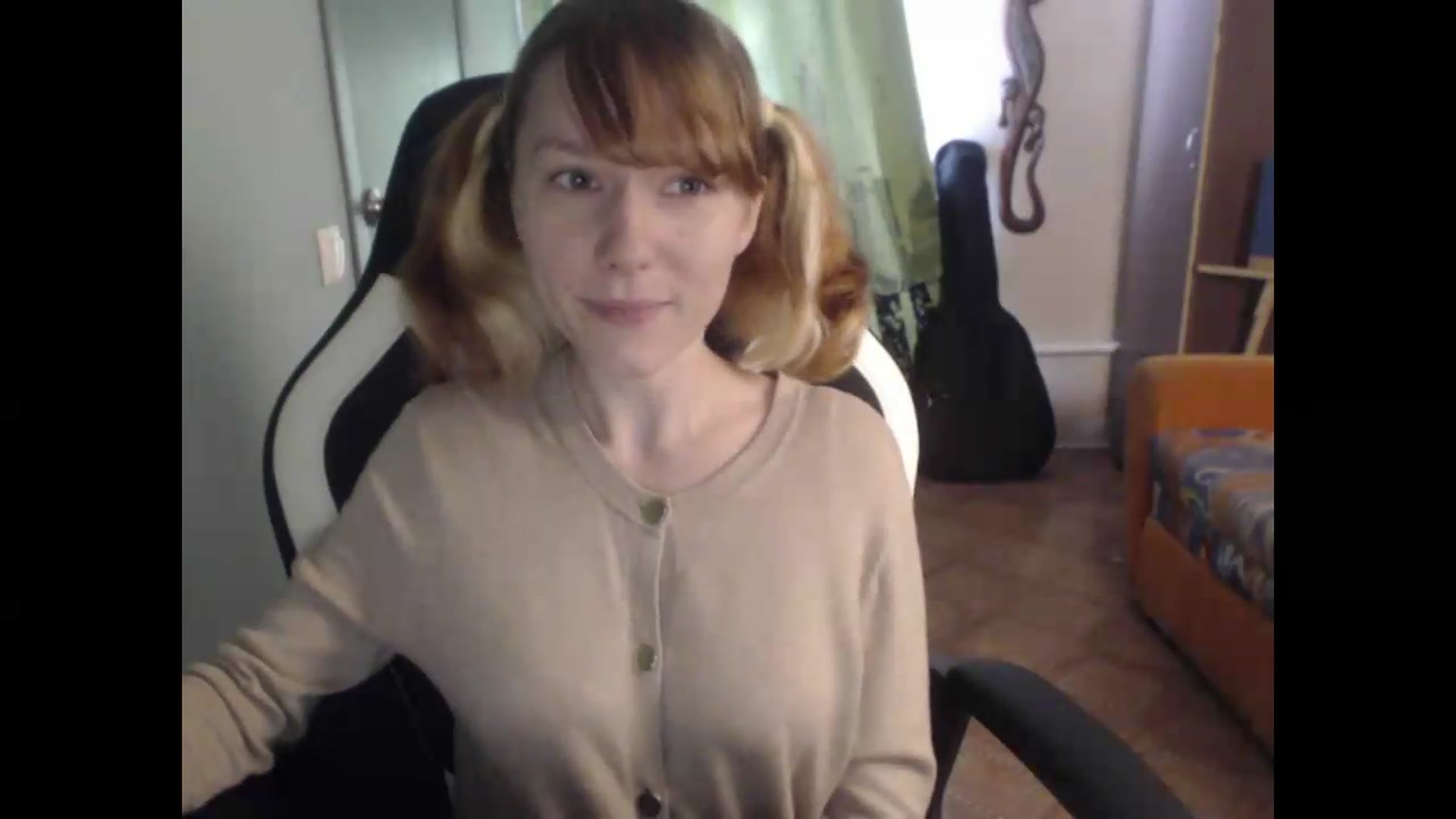 Gallery image thumbnail from NikiFoks18's myfreecams stream on, 08/12/2026, 05:48 image 7 of 20