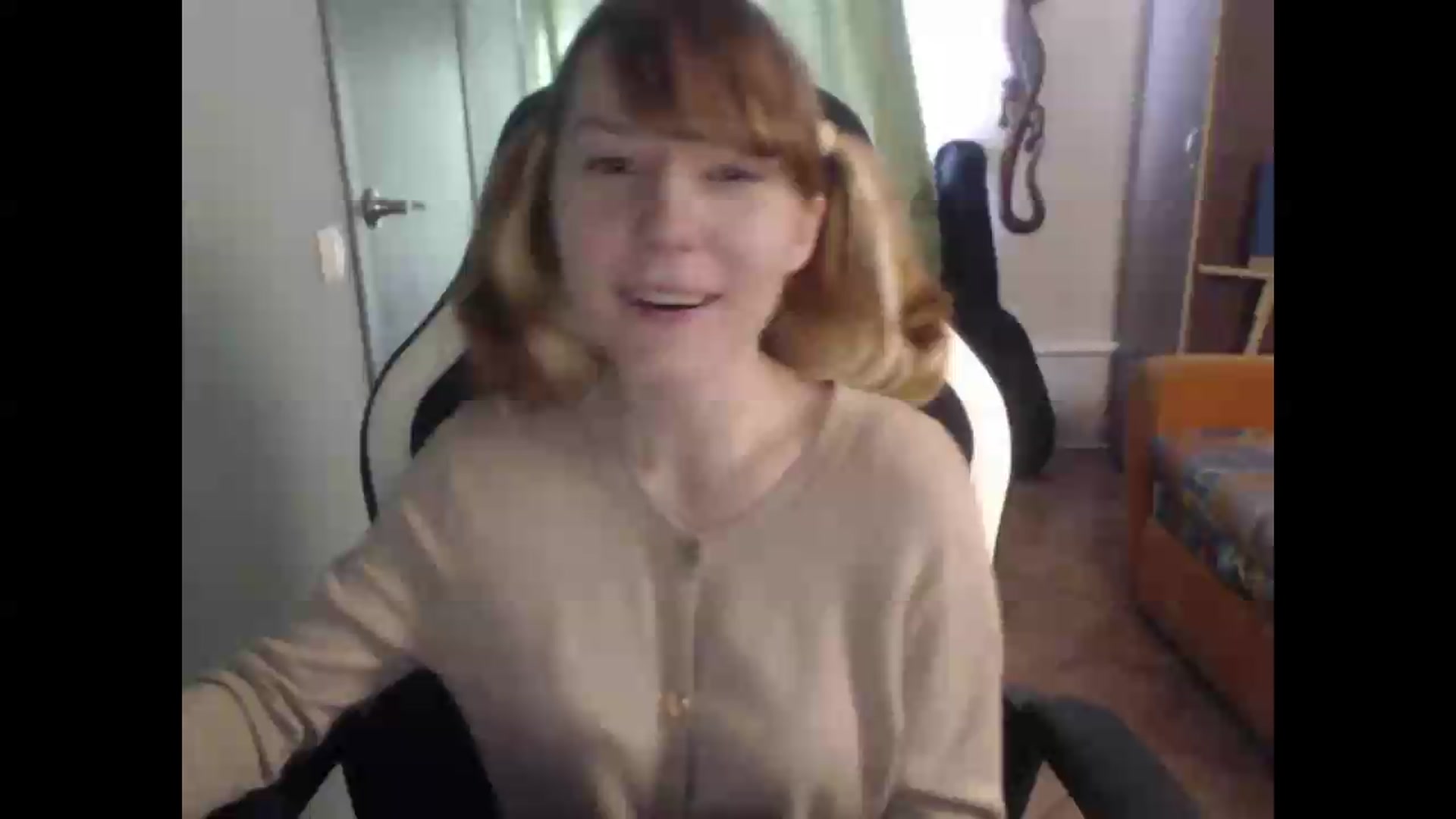 Gallery image thumbnail from NikiFoks18's myfreecams stream on, 08/12/2026, 05:48 image 3 of 20