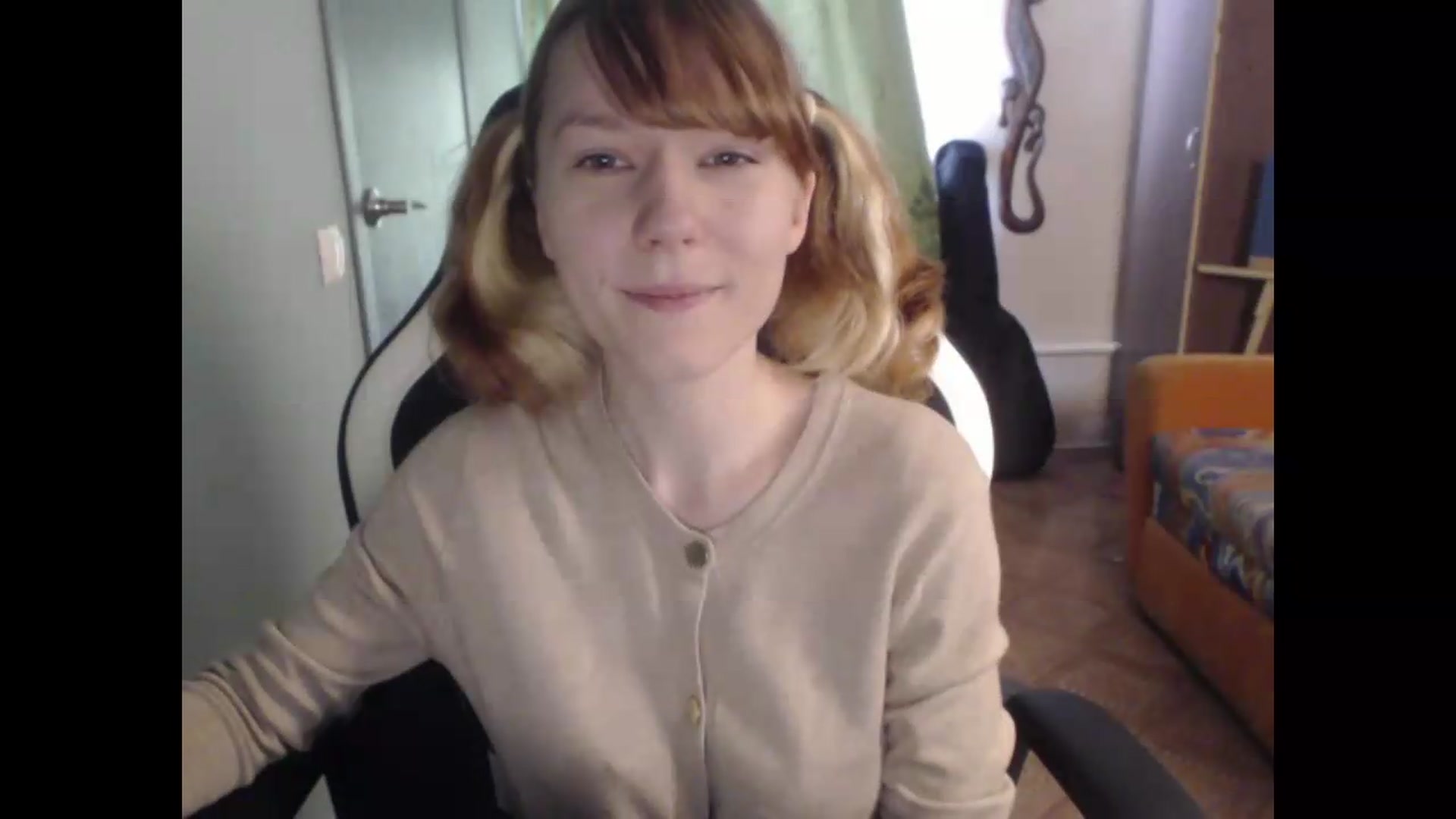 Gallery image thumbnail from NikiFoks18's myfreecams stream on, 08/12/2026, 05:48 image 18 of 20