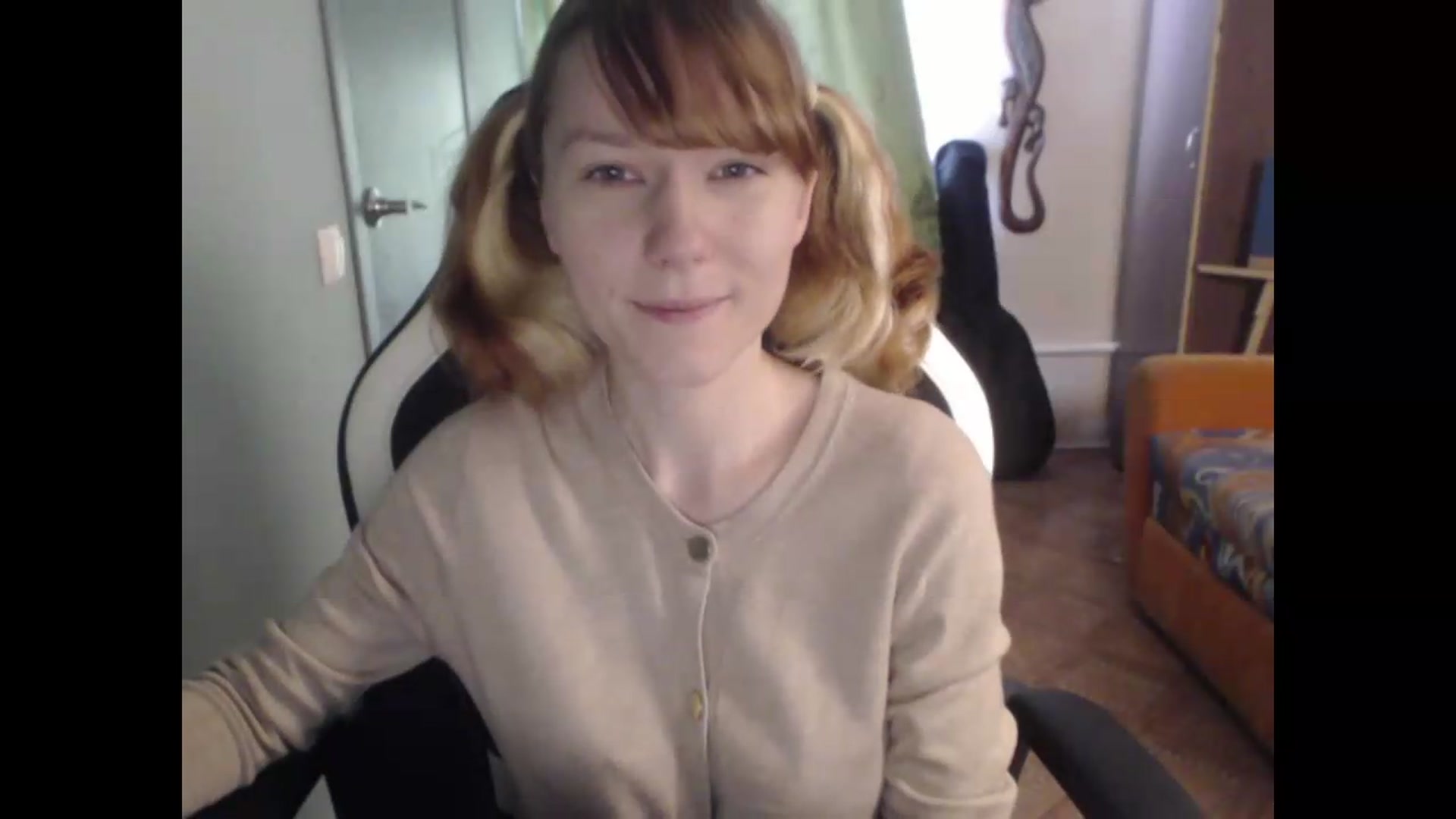 Gallery image thumbnail from NikiFoks18's myfreecams stream on, 08/12/2026, 05:48 image 17 of 20