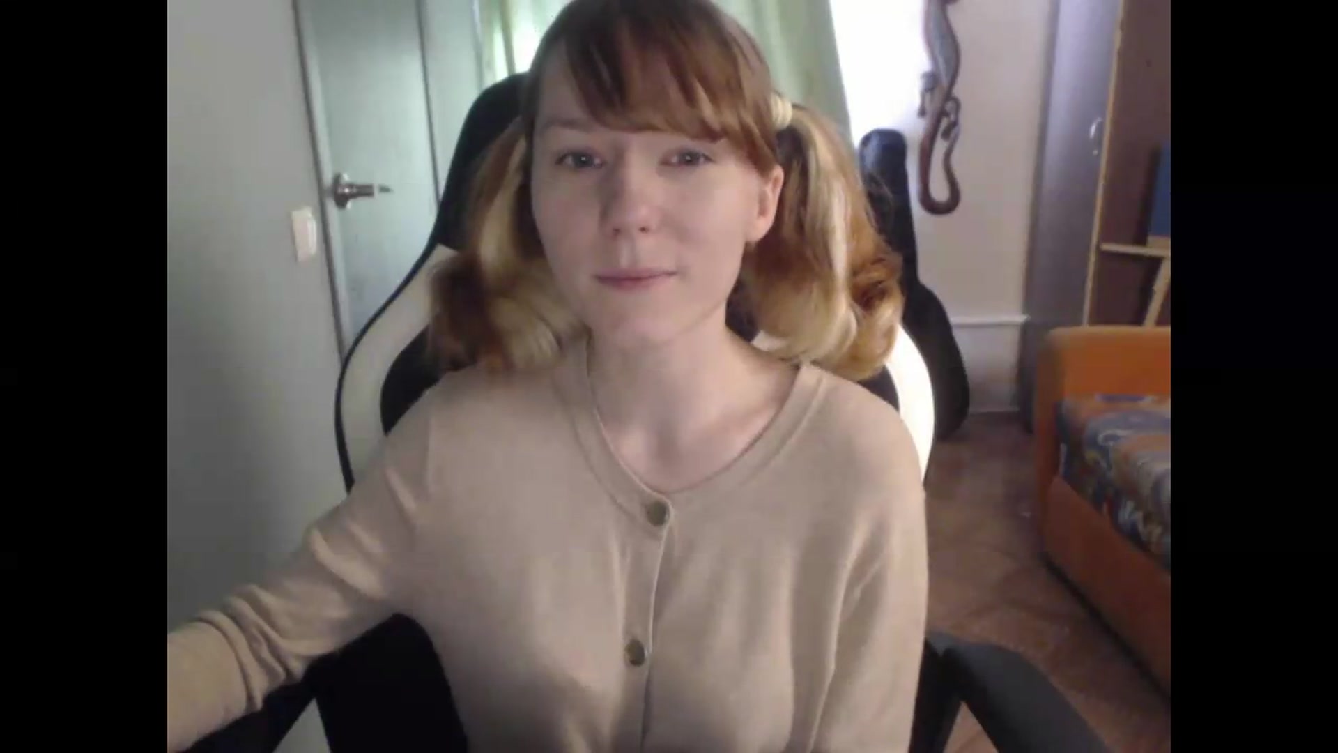 Gallery image thumbnail from NikiFoks18's myfreecams stream on, 08/12/2026, 05:48 image 6 of 20