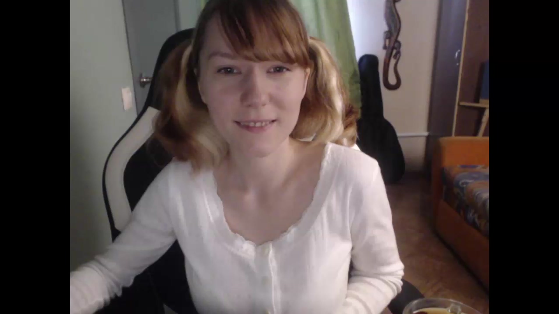 Gallery image thumbnail from NikiFoks18's myfreecams stream on, 08/12/2026, 08:44 image 5 of 20