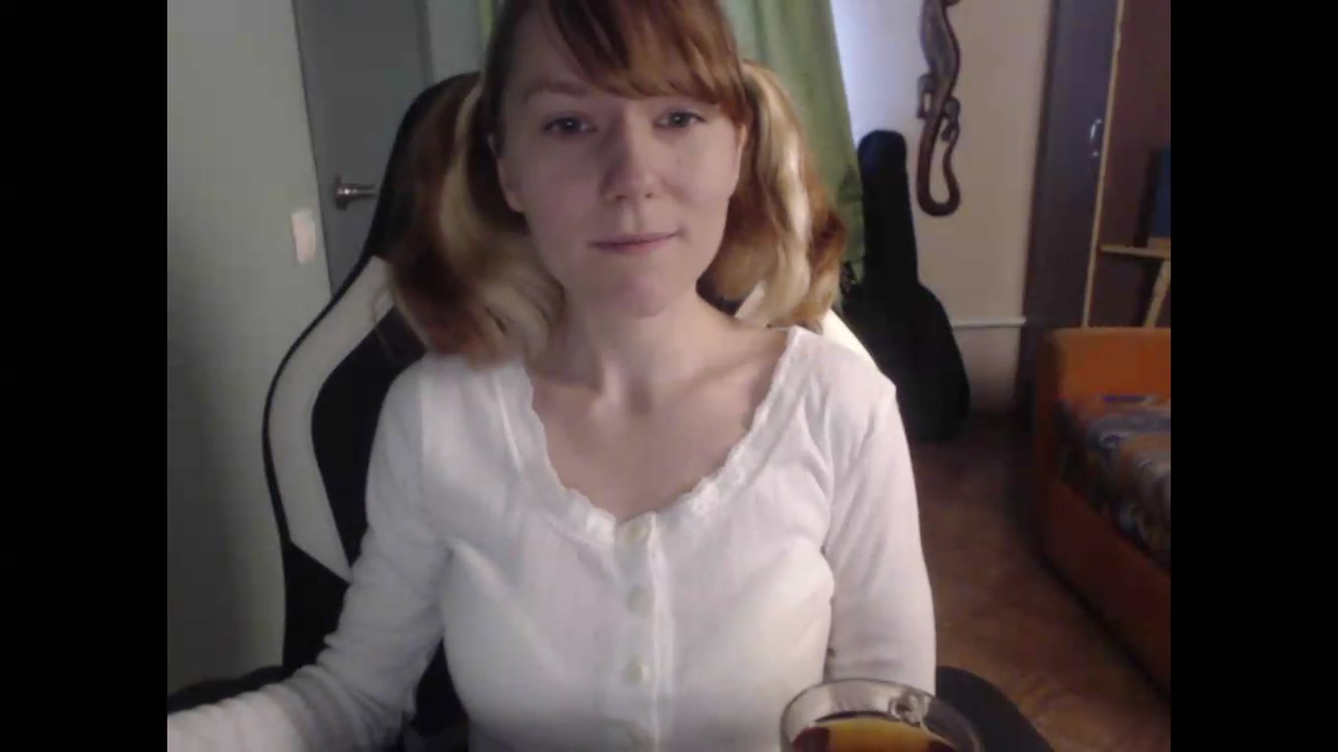 Gallery image thumbnail from NikiFoks18's myfreecams stream on, 08/12/2026, 08:44 image 17 of 20