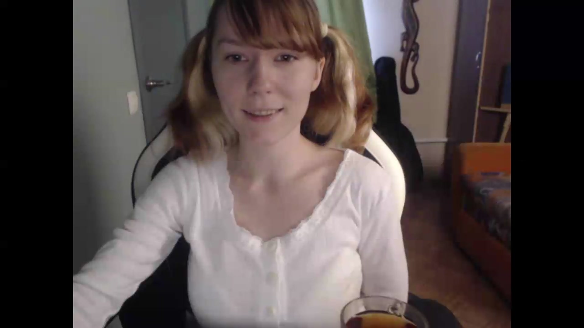 Gallery image thumbnail from NikiFoks18's myfreecams stream on, 08/12/2026, 08:44 image 19 of 20