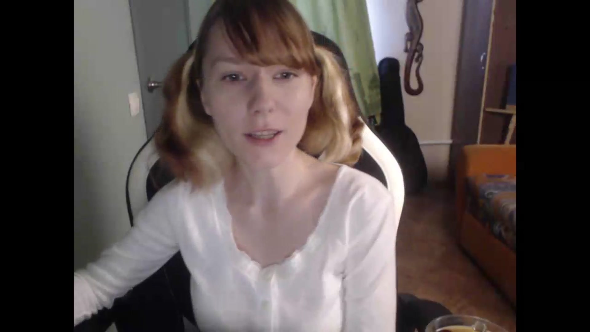 Gallery image thumbnail from NikiFoks18's myfreecams stream on, 08/12/2026, 08:44 image 11 of 20