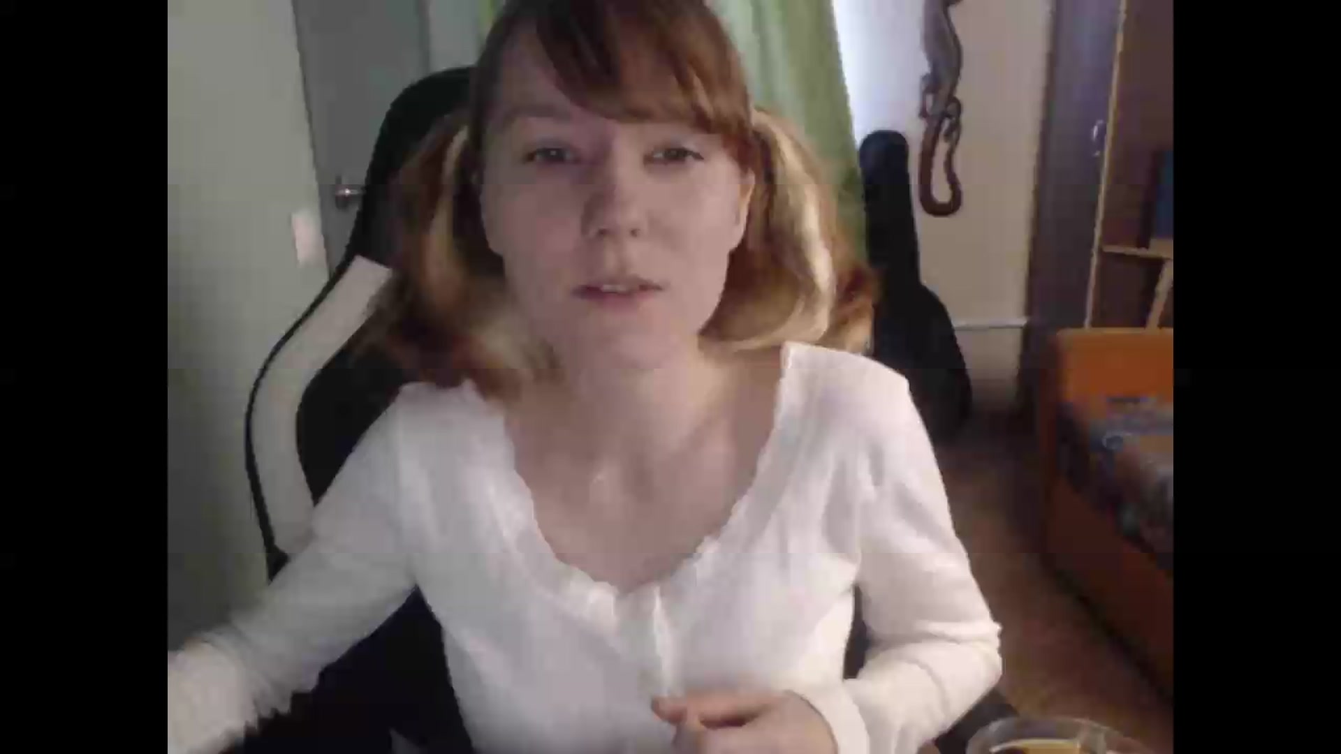Gallery image thumbnail from NikiFoks18's myfreecams stream on, 08/12/2026, 08:44 image 1 of 20