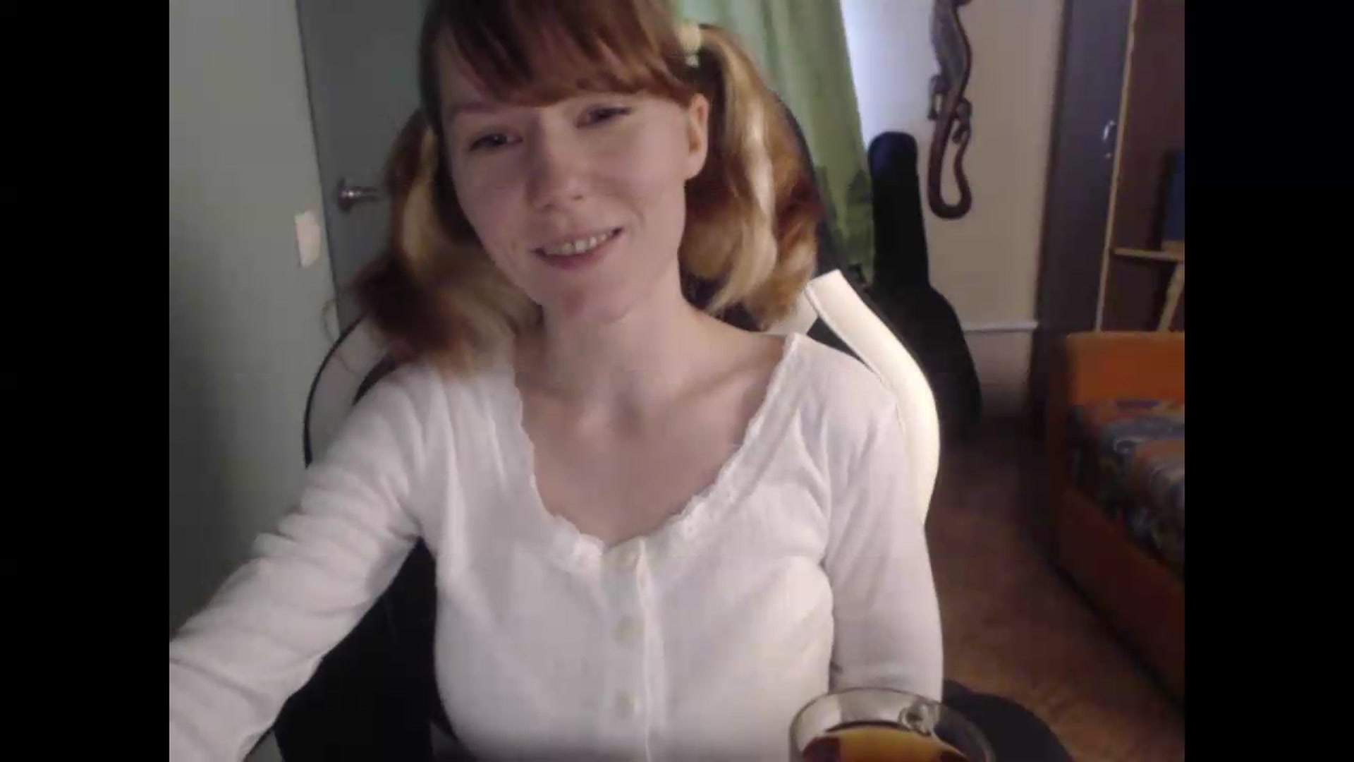 Gallery image thumbnail from NikiFoks18's myfreecams stream on, 08/12/2026, 08:44 image 18 of 20