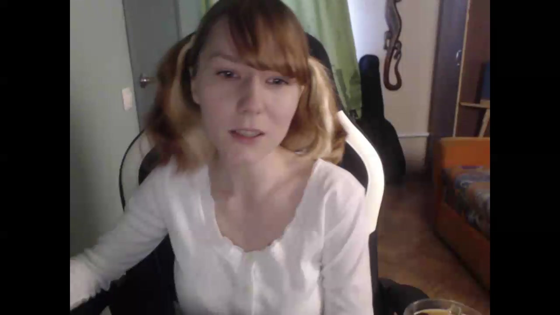 Gallery image thumbnail from NikiFoks18's myfreecams stream on, 08/12/2026, 08:44 image 10 of 20