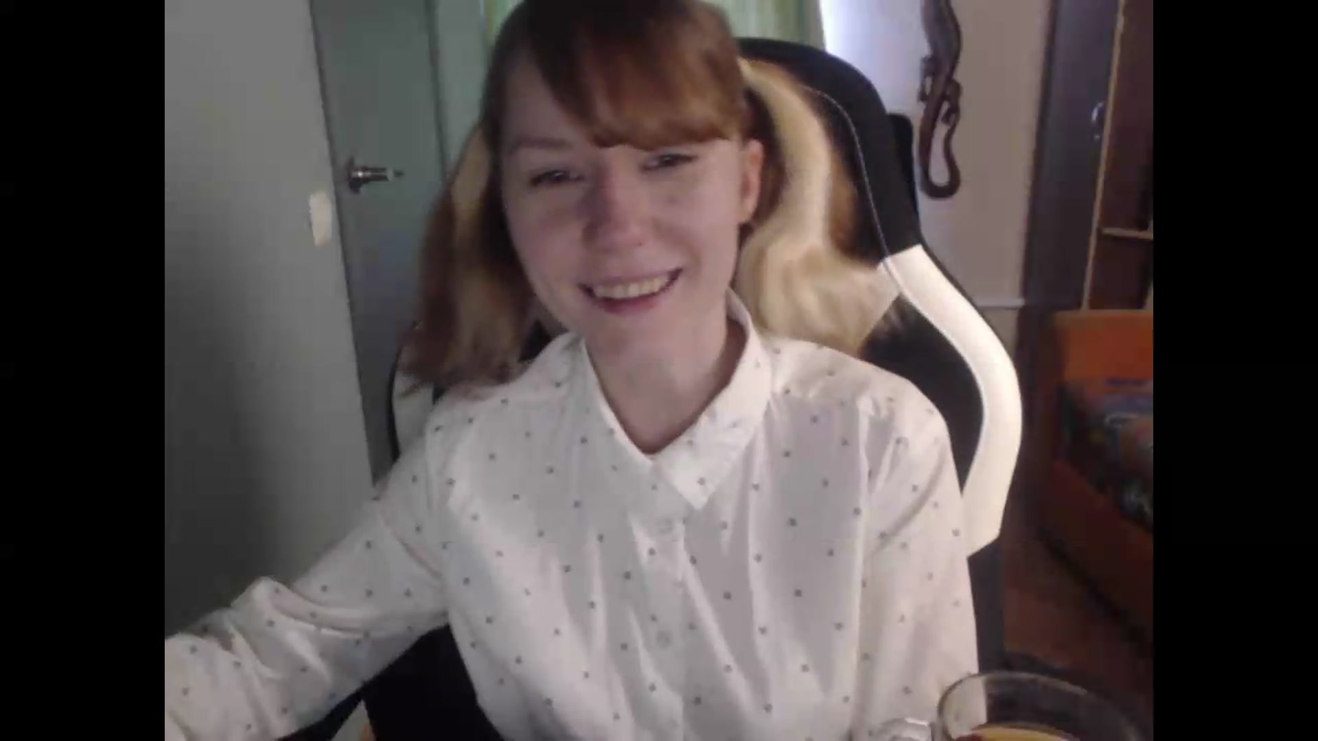 Gallery image thumbnail from NikiFoks18's myfreecams stream on, 08/14/2026, 08:06 image 9 of 20