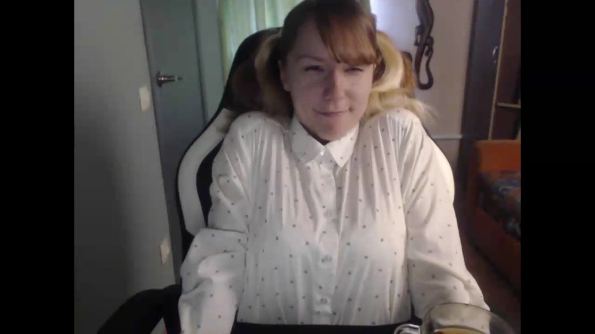 Gallery image thumbnail from NikiFoks18's myfreecams stream on, 08/14/2026, 08:06 image 7 of 20