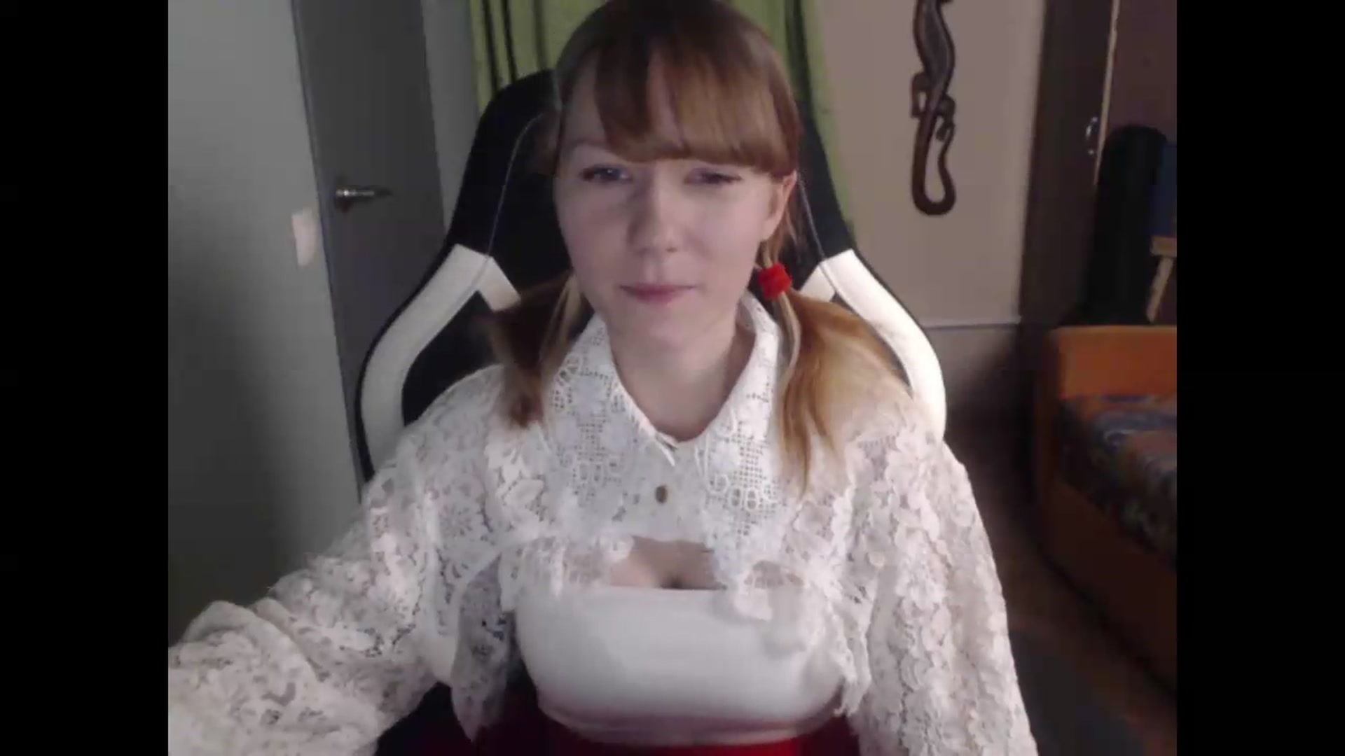 Gallery image thumbnail from NikiFoks18's myfreecams stream on, 08/15/2026, 21:15 image 10 of 20
