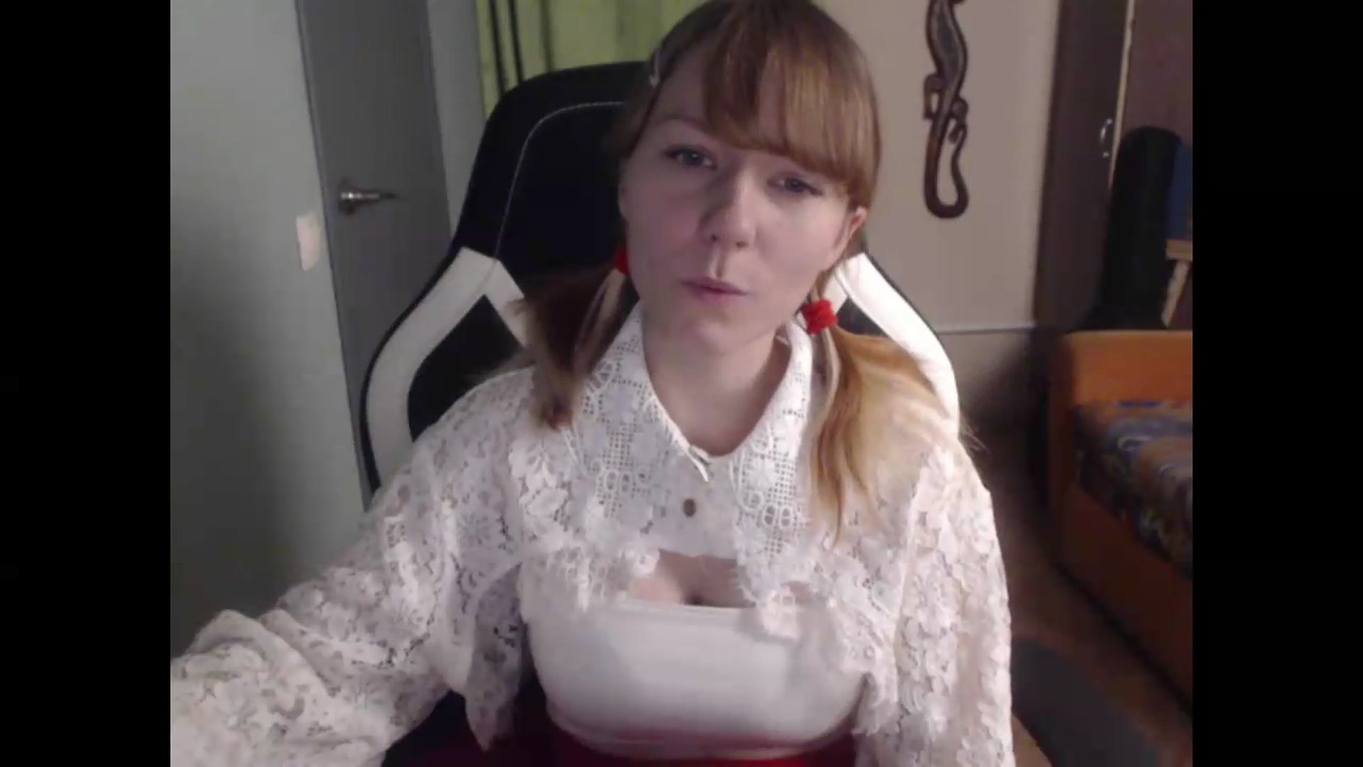 Gallery image thumbnail from NikiFoks18's myfreecams stream on, 08/15/2026, 21:15 image 9 of 20