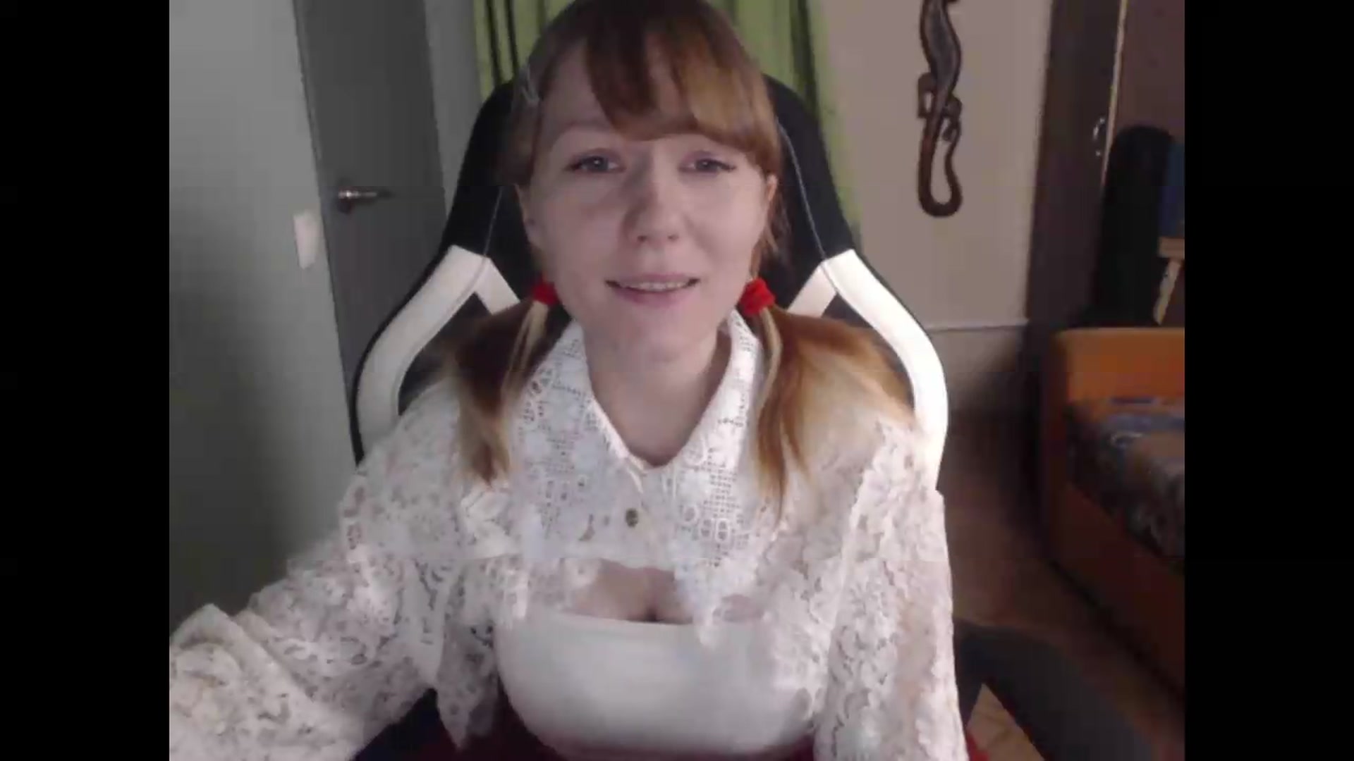Gallery image thumbnail from NikiFoks18's myfreecams stream on, 08/15/2026, 21:15 image 4 of 20