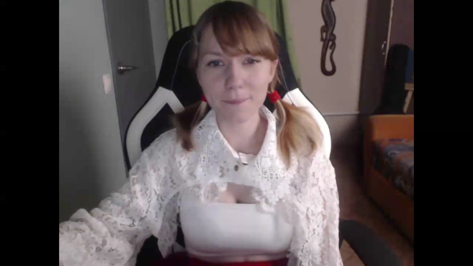 Gallery image thumbnail from NikiFoks18's myfreecams stream on, 08/15/2026, 21:15 image 19 of 20
