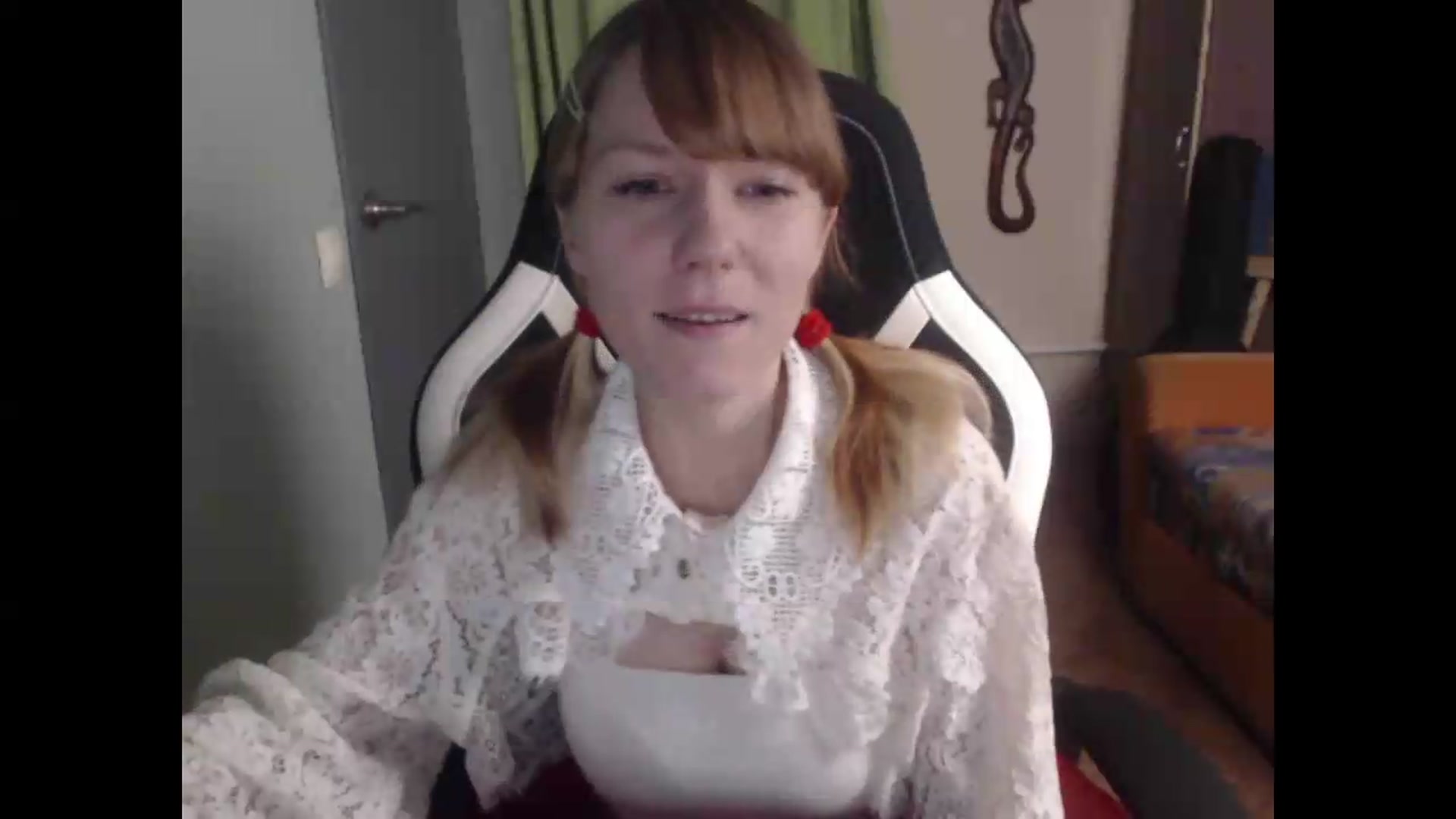 Gallery image thumbnail from NikiFoks18's myfreecams stream on, 08/15/2026, 23:56 image 2 of 20