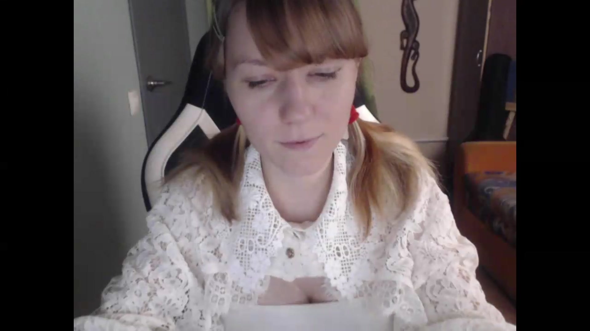 Gallery image thumbnail from NikiFoks18's myfreecams stream on, 08/15/2026, 23:56 image 8 of 20