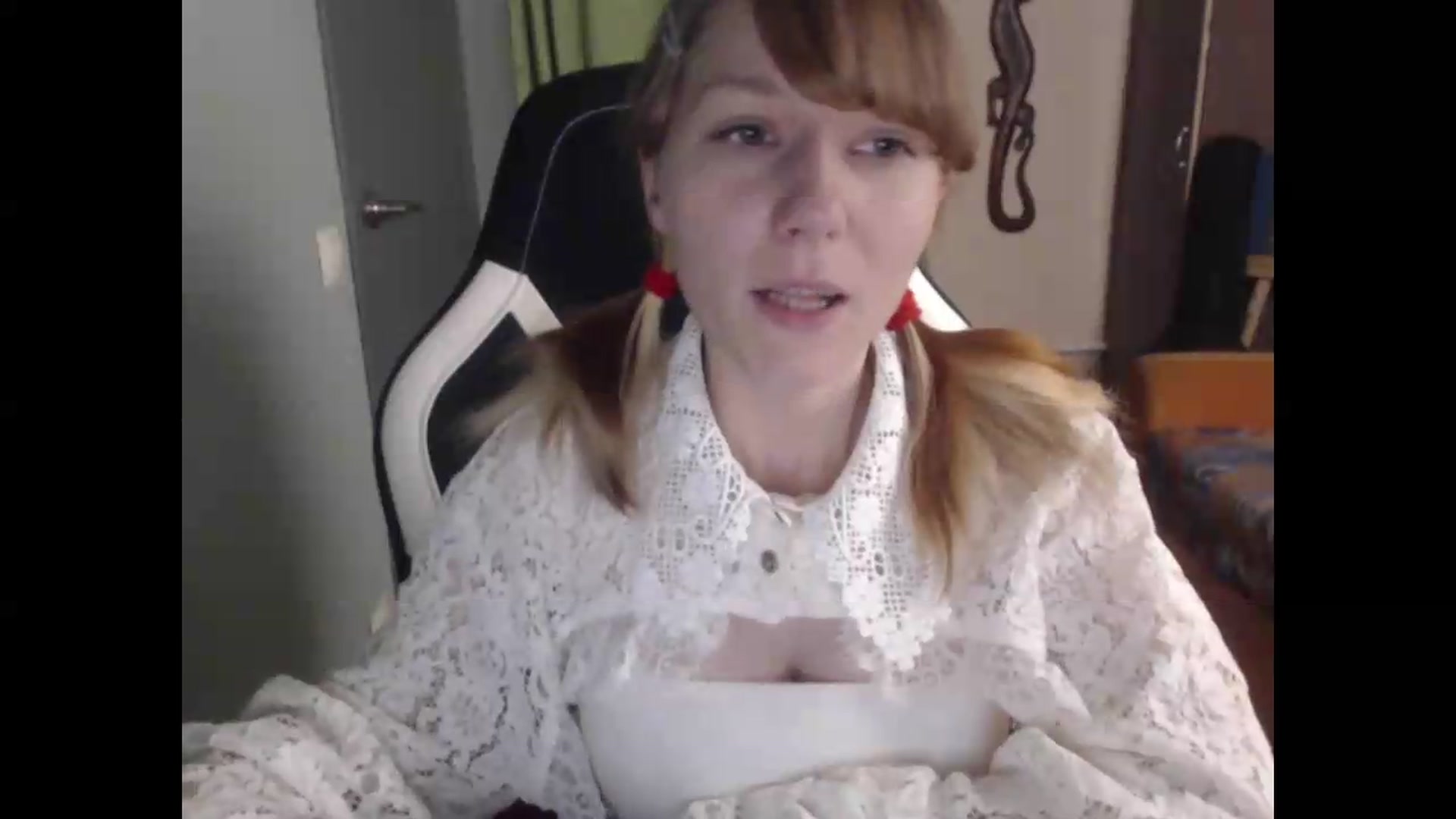 Gallery image thumbnail from NikiFoks18's myfreecams stream on, 08/15/2026, 23:56 image 19 of 20