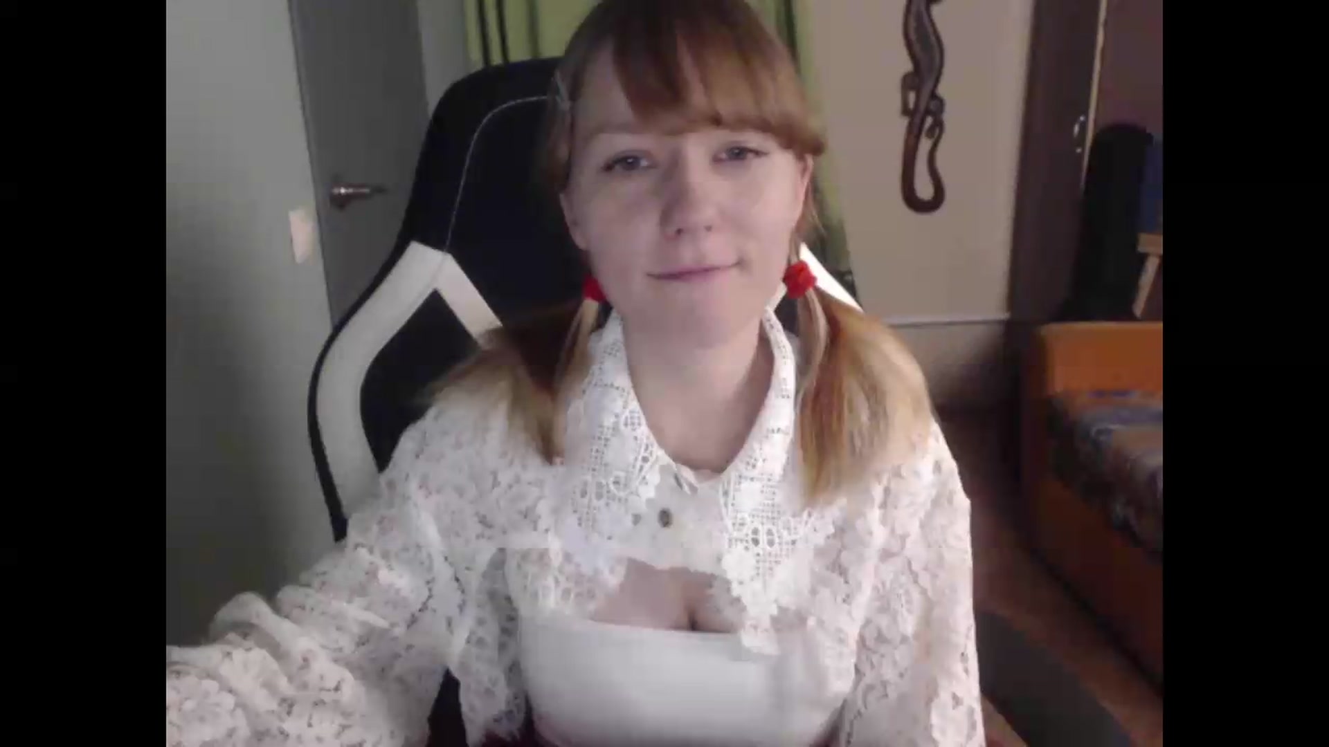 Gallery image thumbnail from NikiFoks18's myfreecams stream on, 08/15/2026, 23:56 image 14 of 20